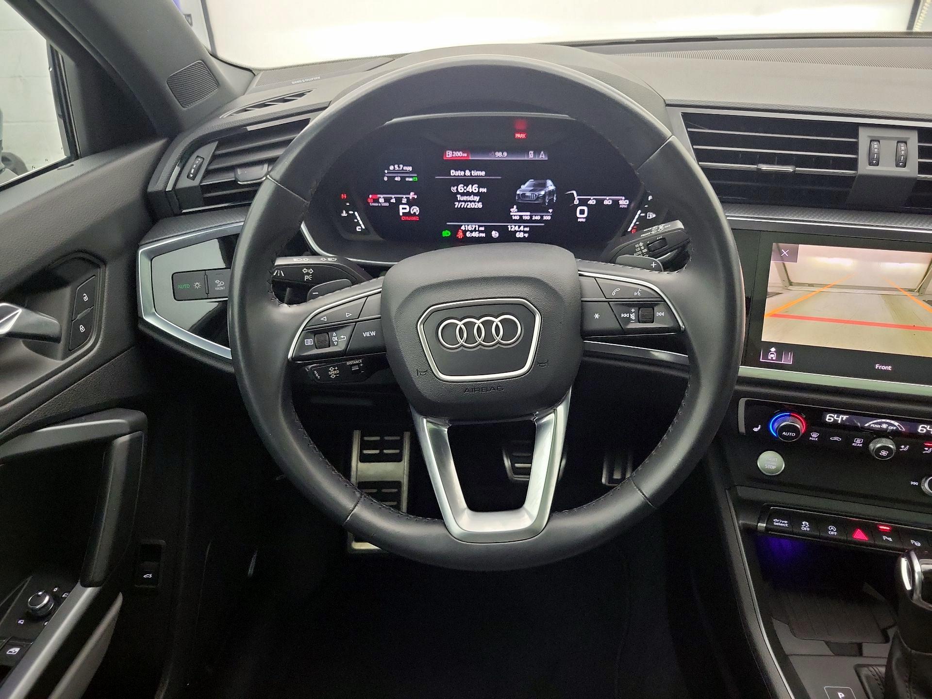 Thumbnail: 2020 Audi Q3 - 10