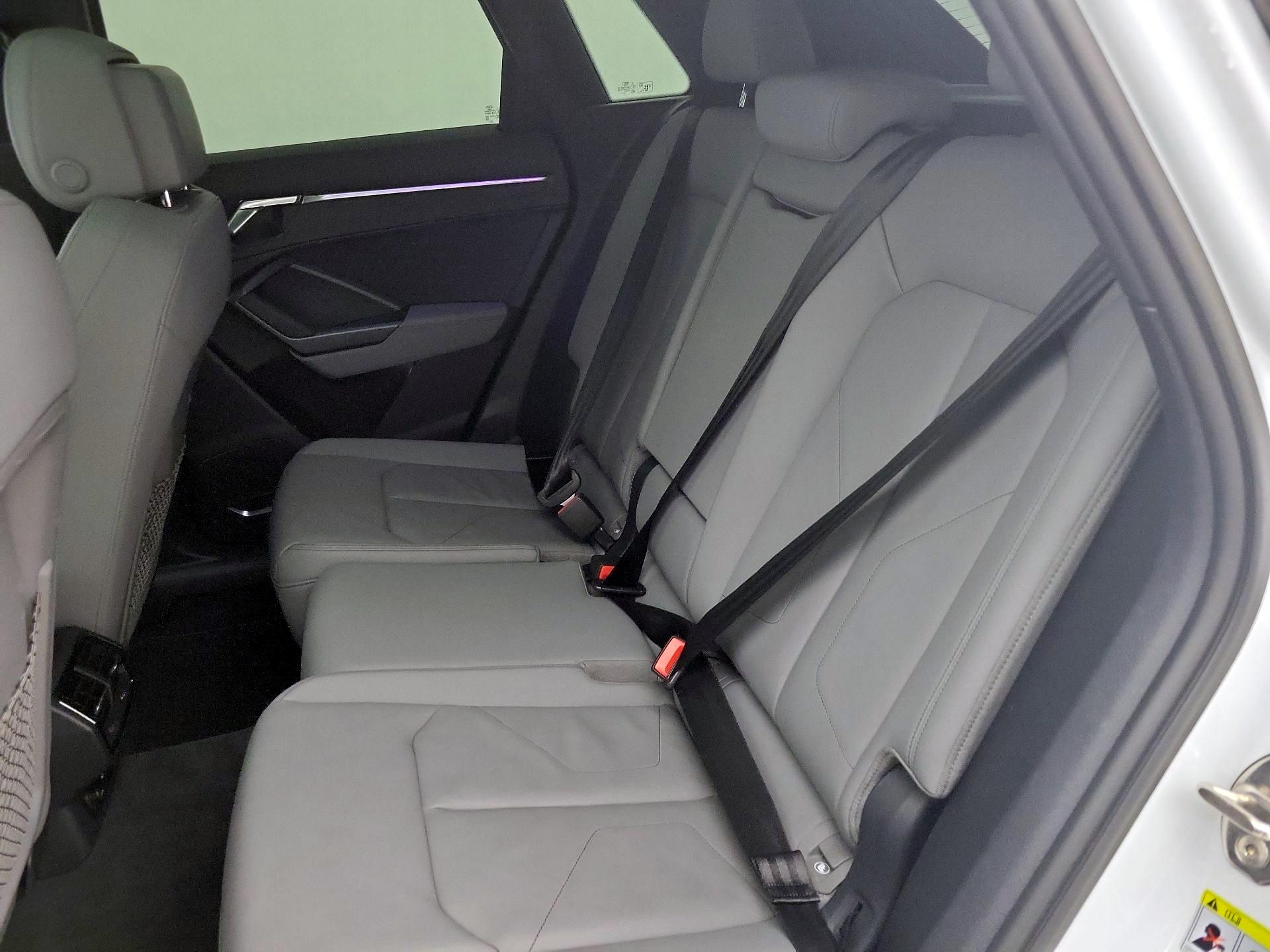 Thumbnail: 2020 Audi Q3 - 20
