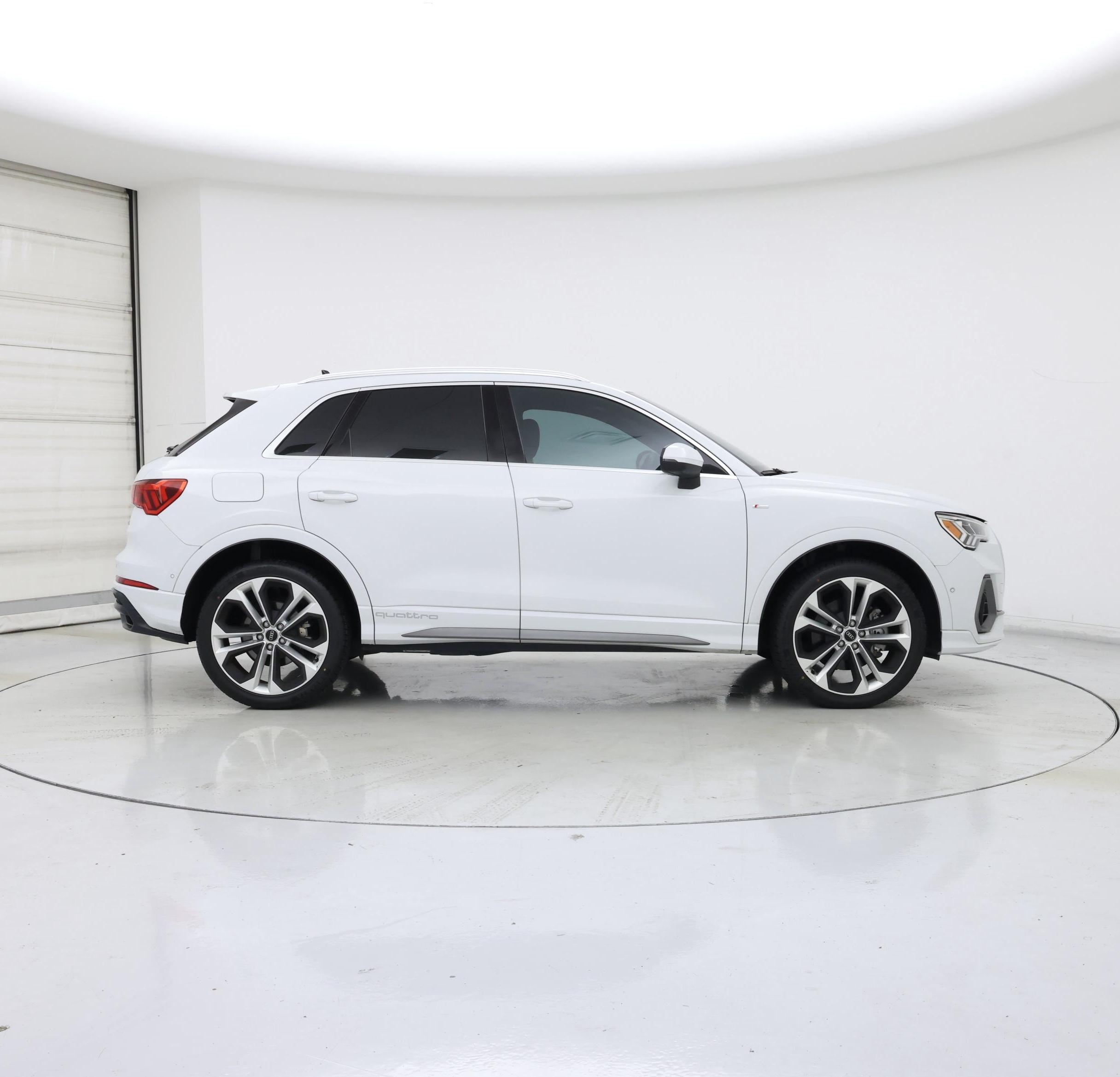 Thumbnail: 2020 Audi Q3 - 7