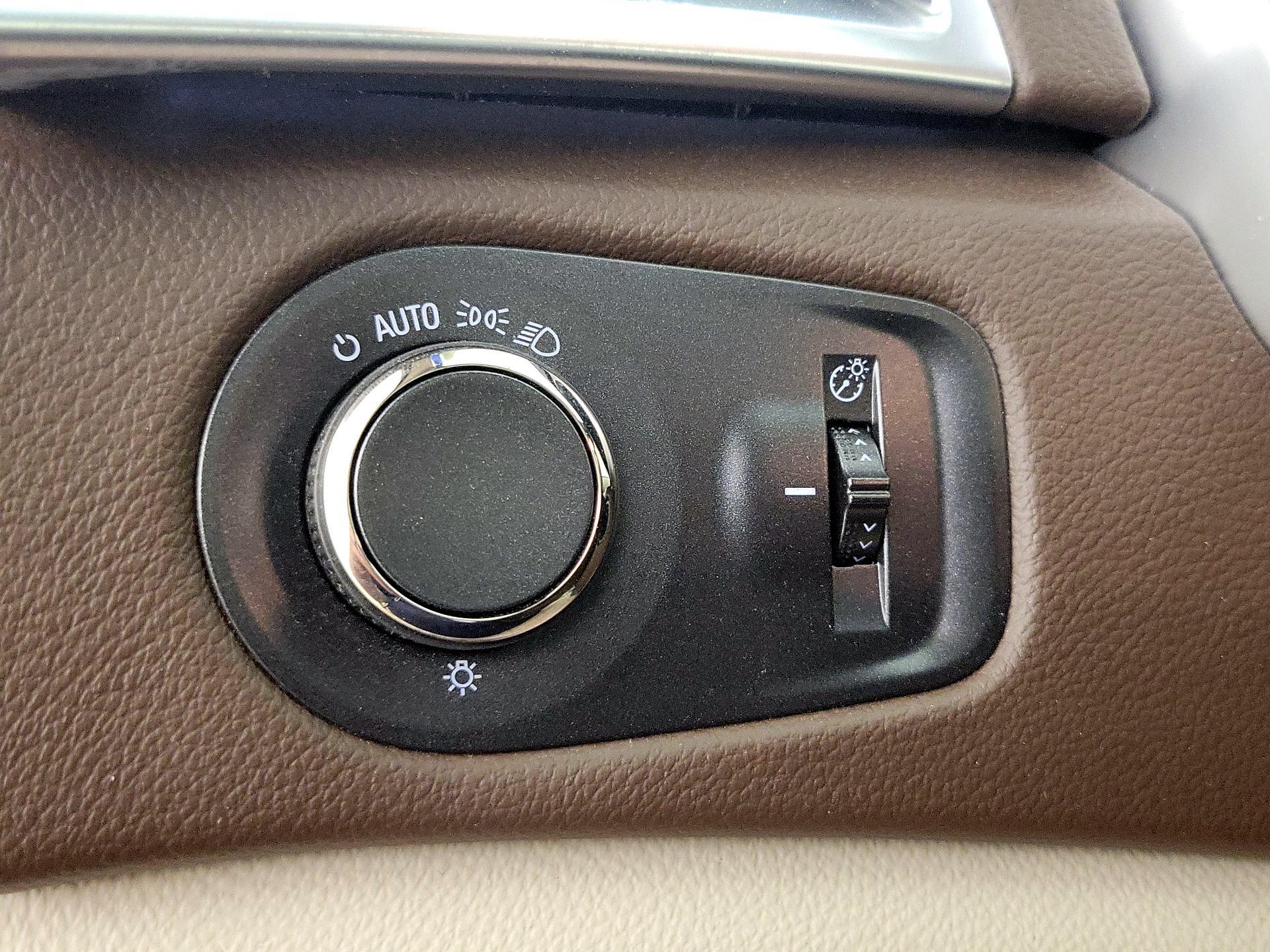 Thumbnail: 2016 Cadillac SRX - 13