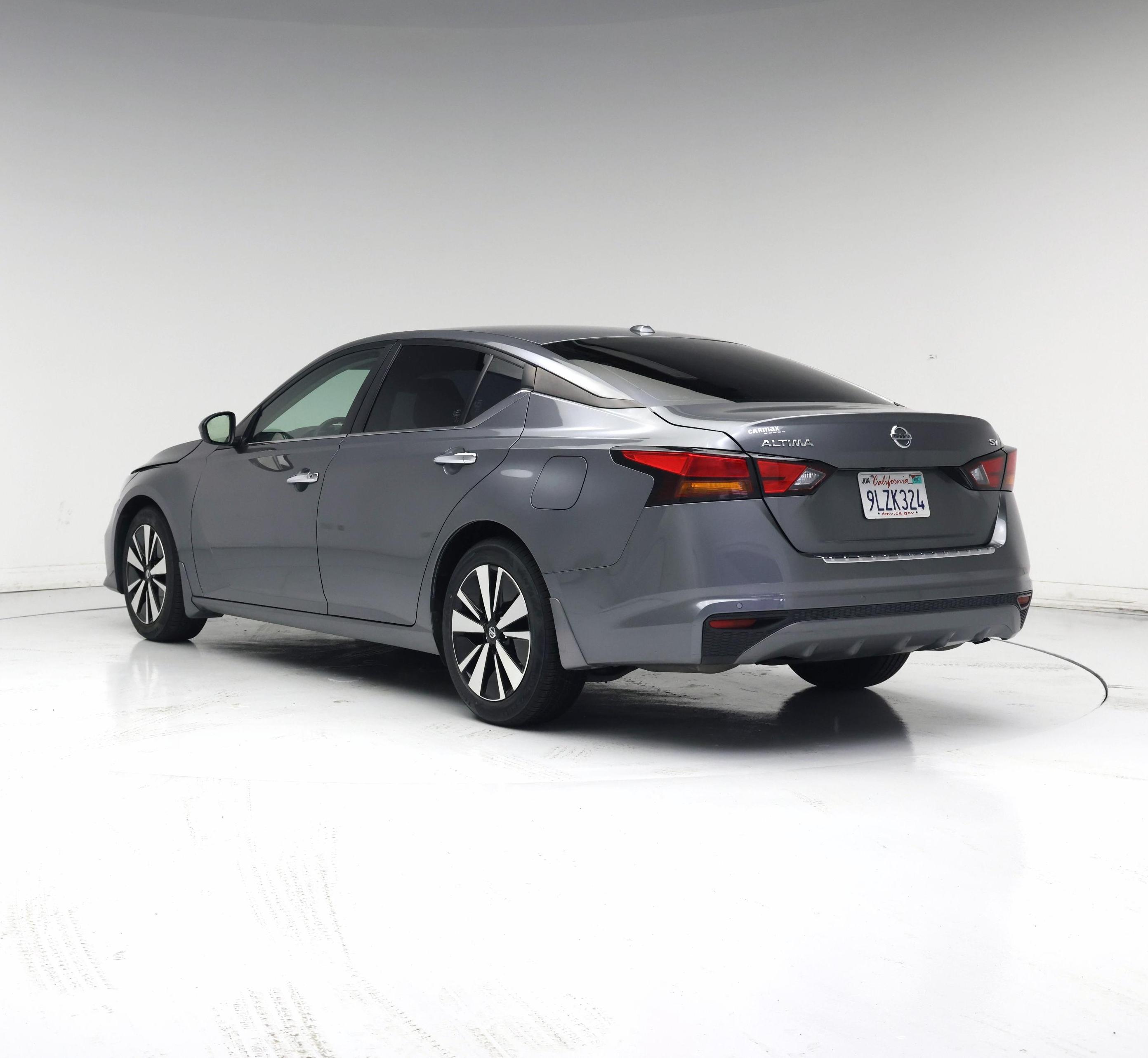 Thumbnail: 2022 Nissan Altima - 2