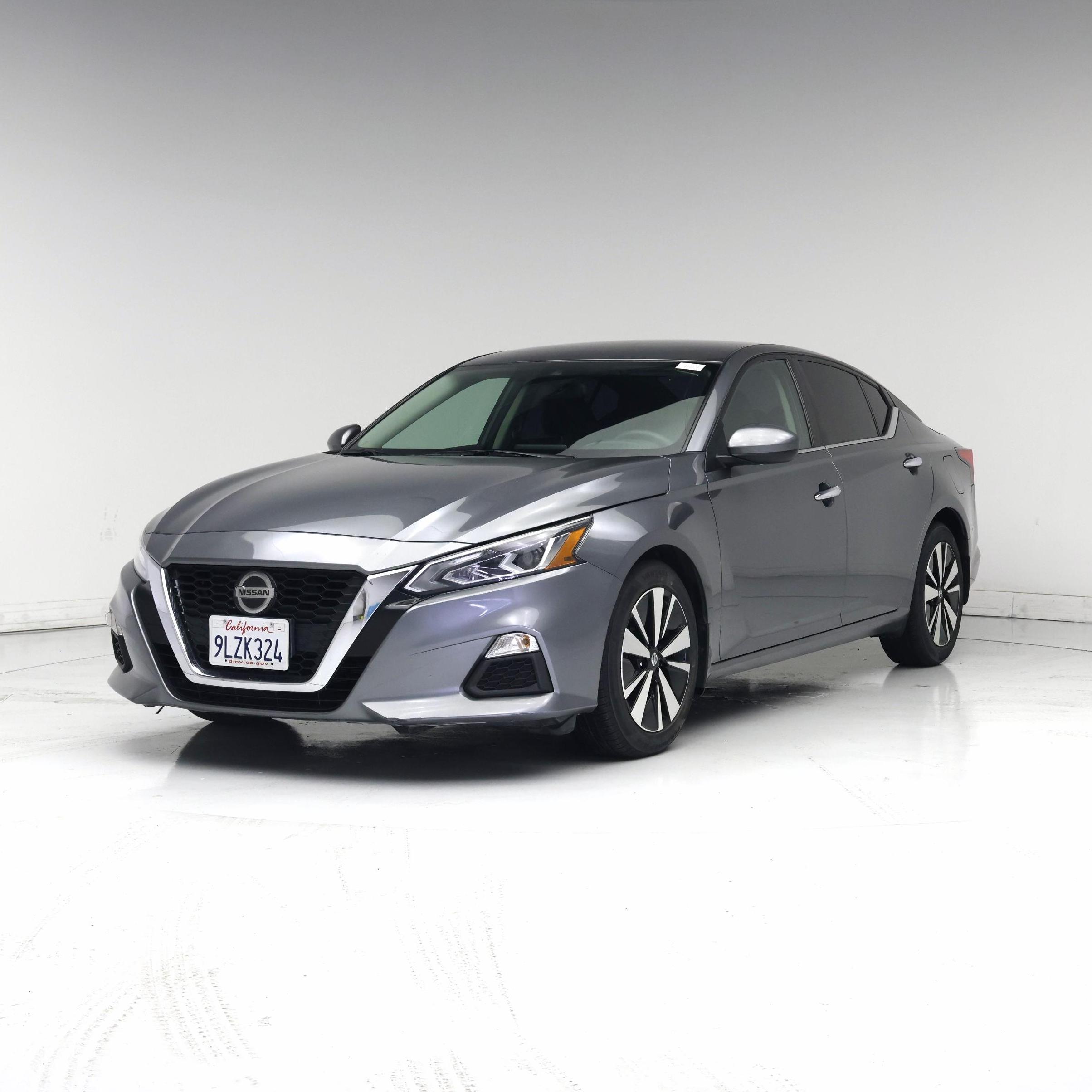 Thumbnail: 2022 Nissan Altima - 4