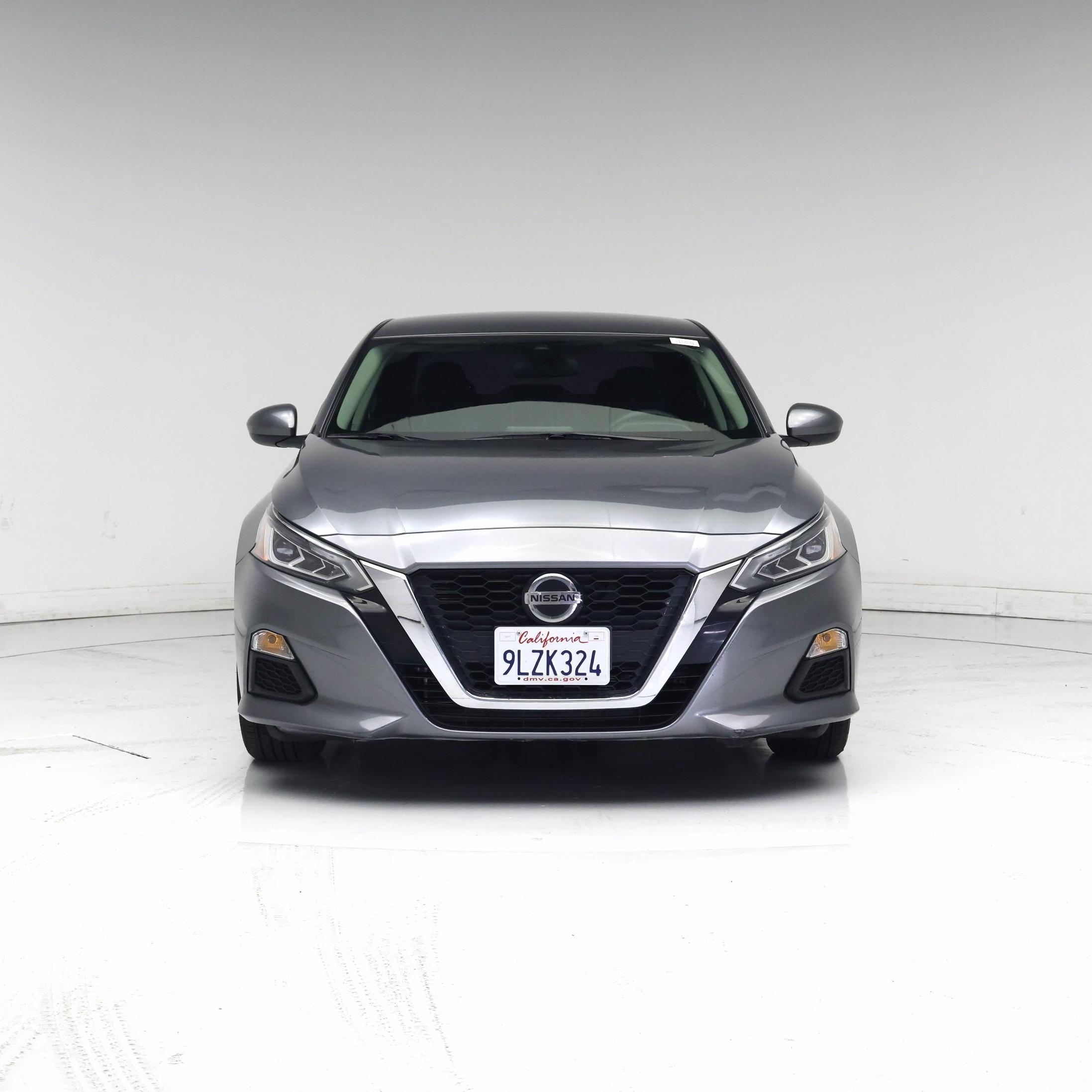 Thumbnail: 2022 Nissan Altima - 5