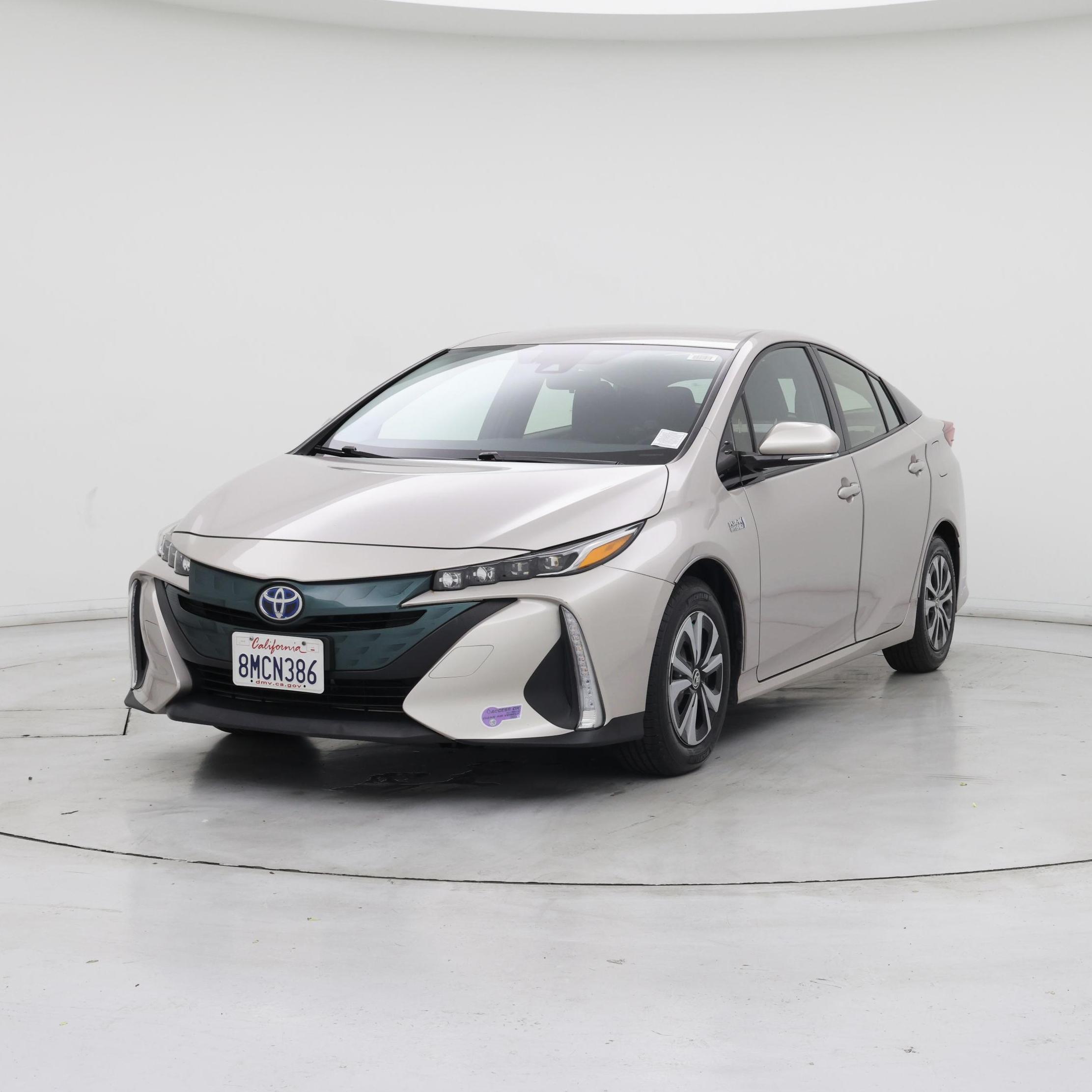 Thumbnail: 2019 Toyota Prius Prime - 4