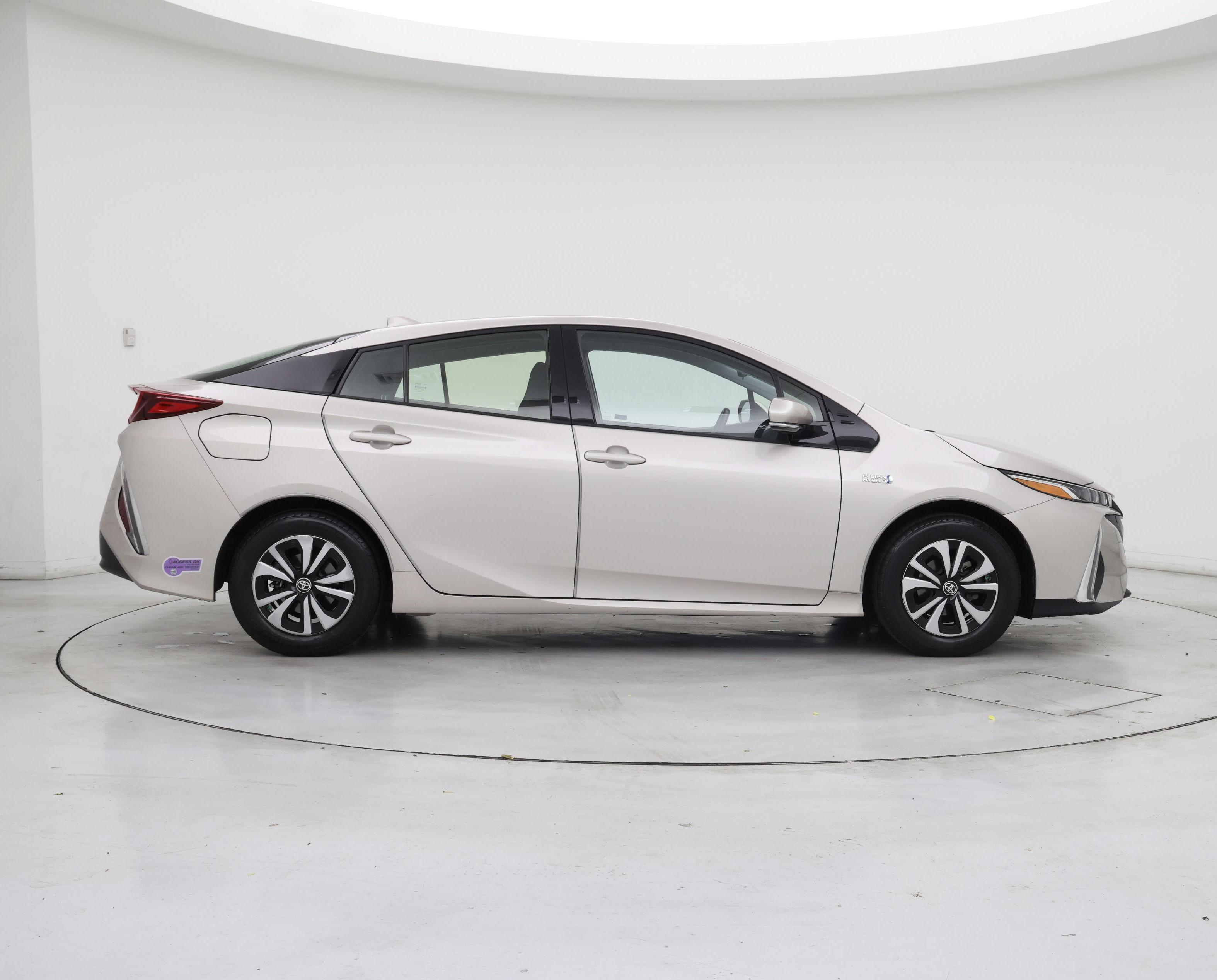 Thumbnail: 2019 Toyota Prius Prime - 7