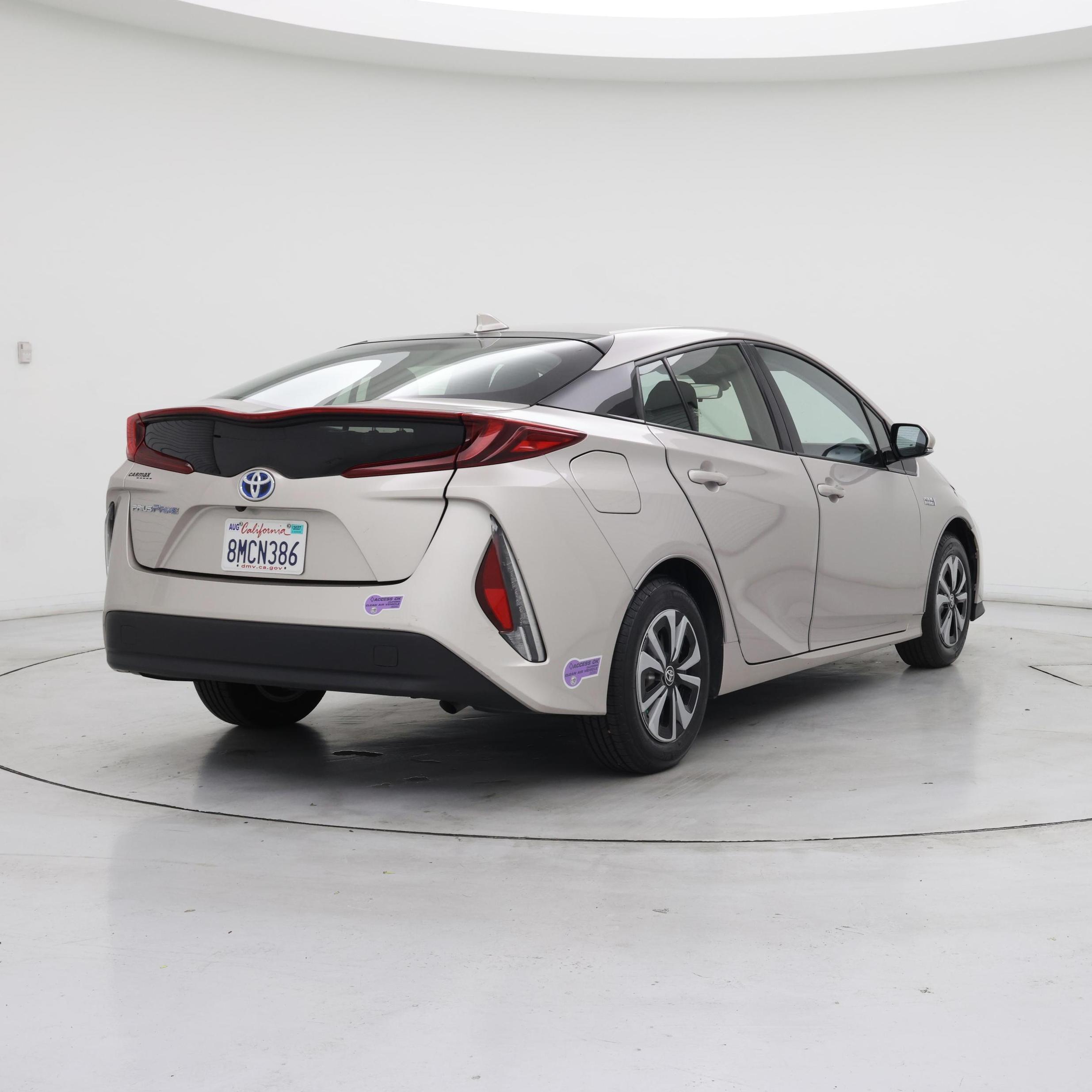 Thumbnail: 2019 Toyota Prius Prime - 8