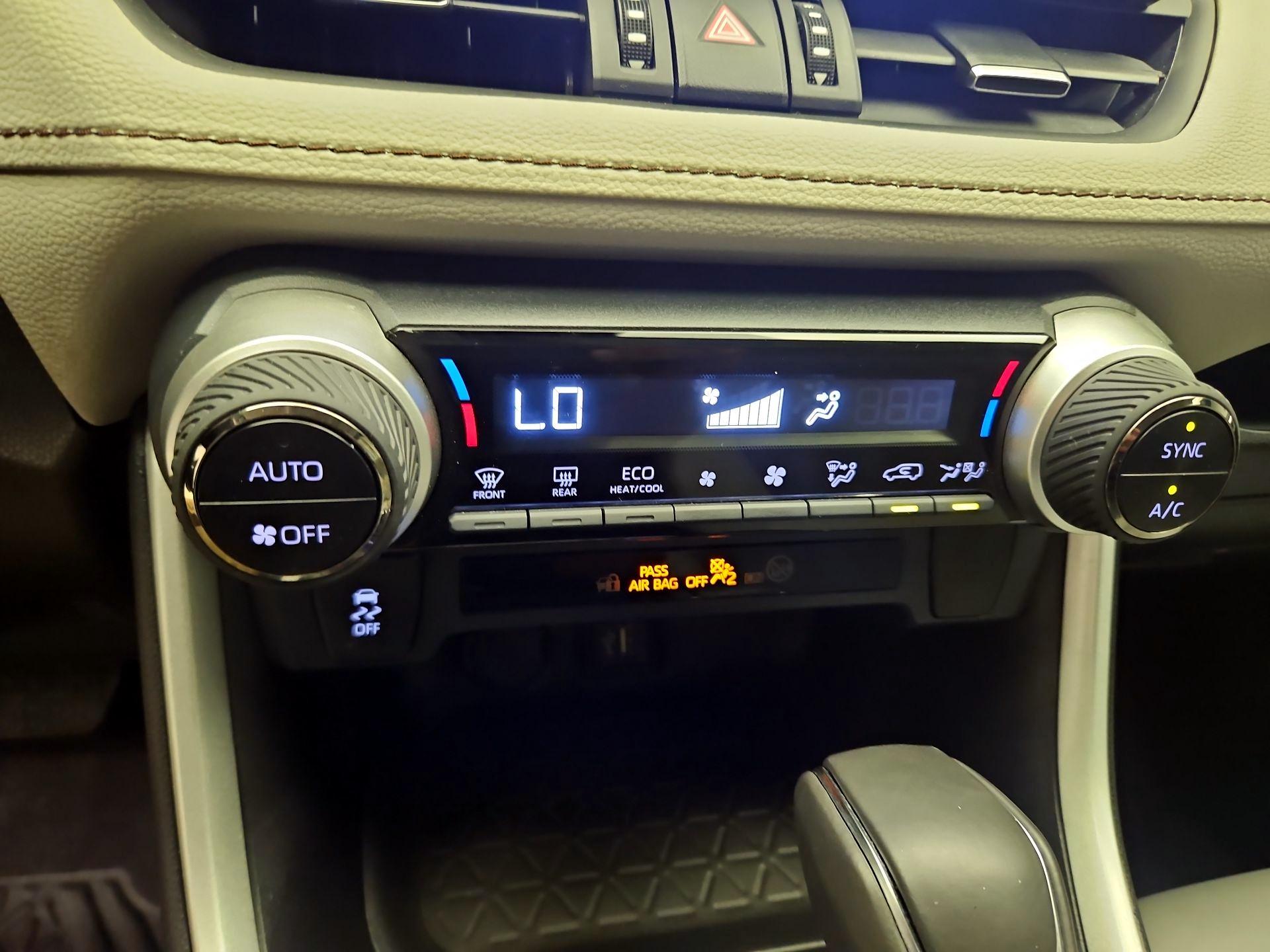 Thumbnail: 2024 Toyota RAV4 - 16