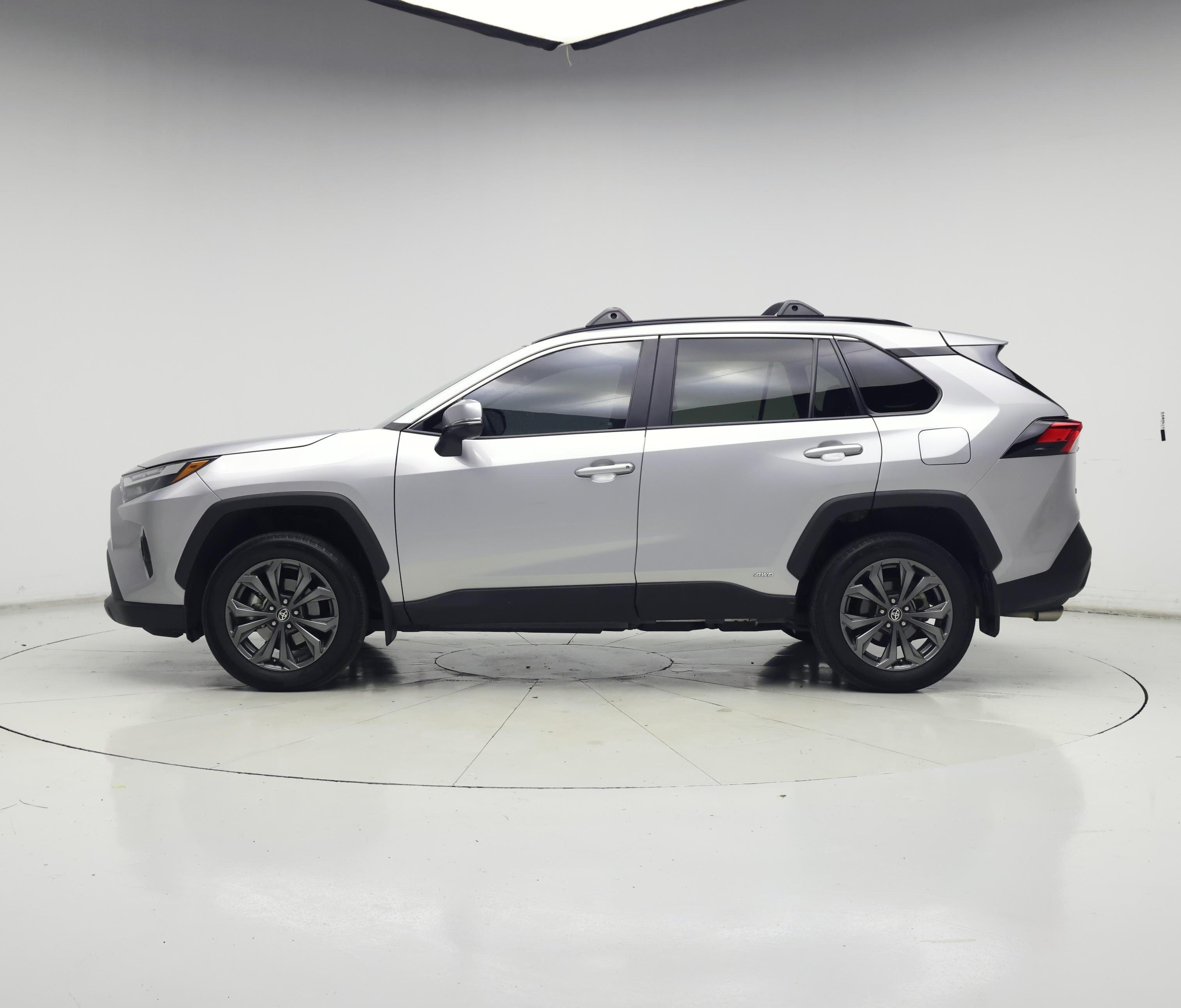 Thumbnail: 2024 Toyota RAV4 - 3