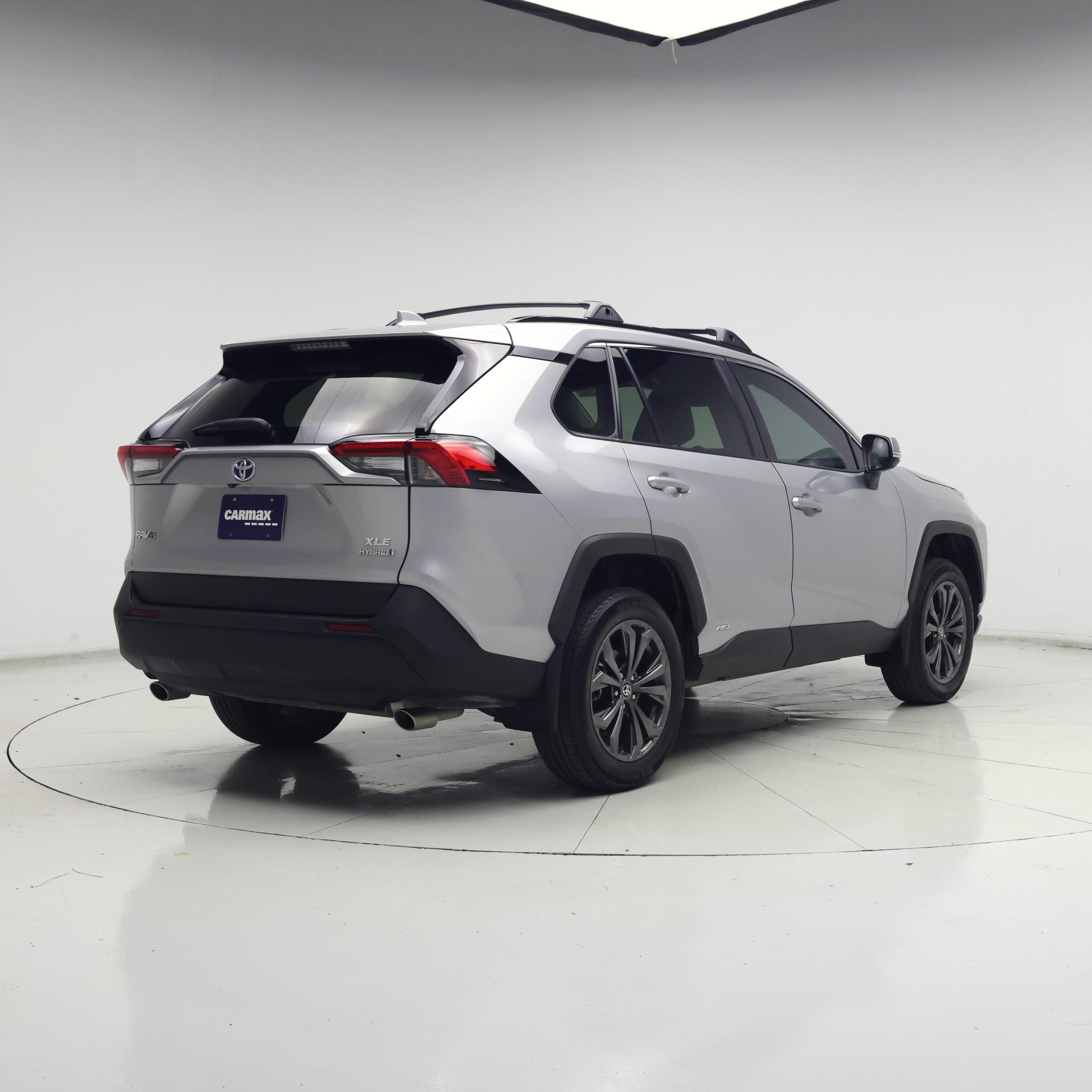 Thumbnail: 2024 Toyota RAV4 - 8