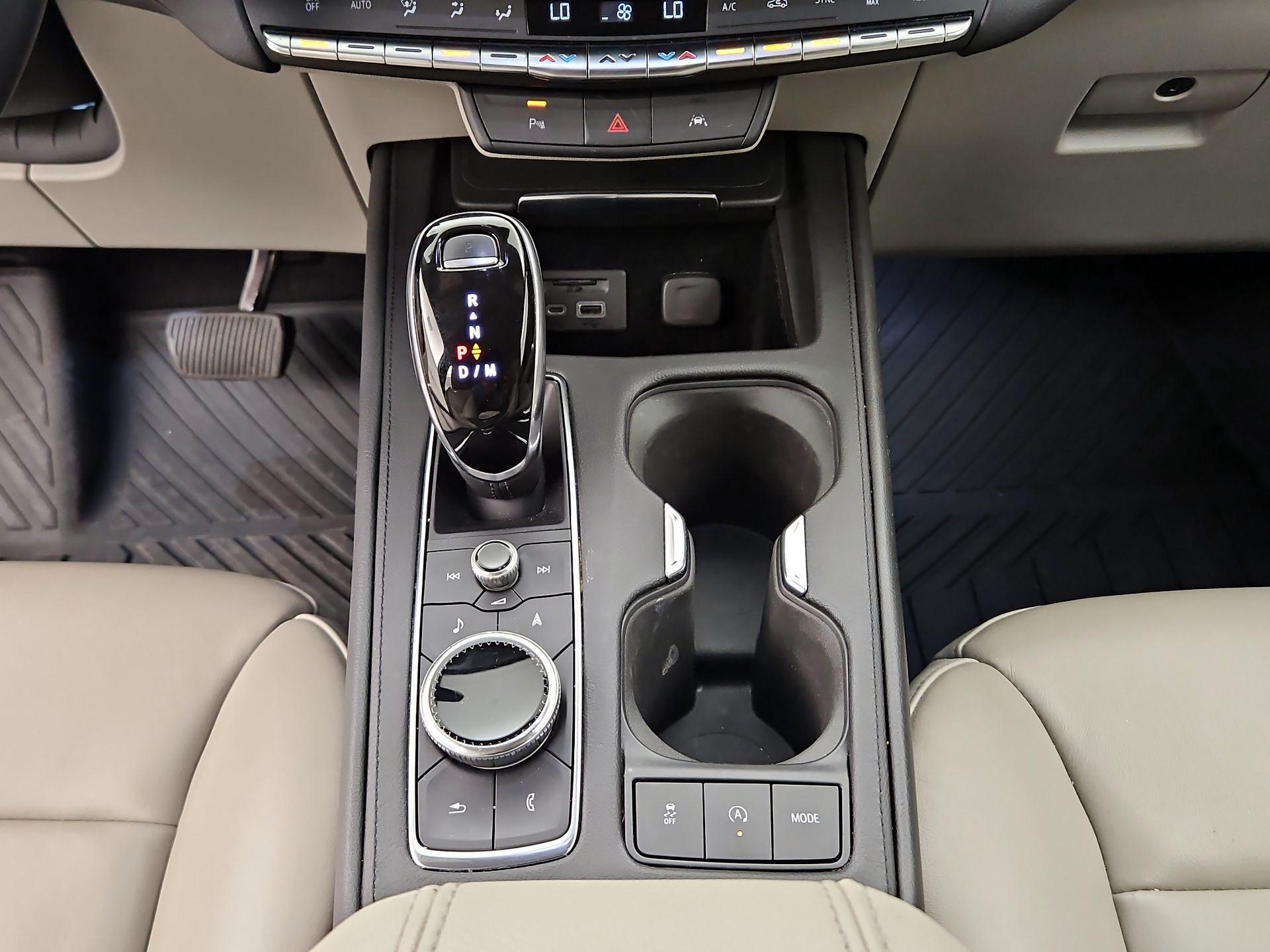 Thumbnail: 2020 Cadillac XT4 - 18