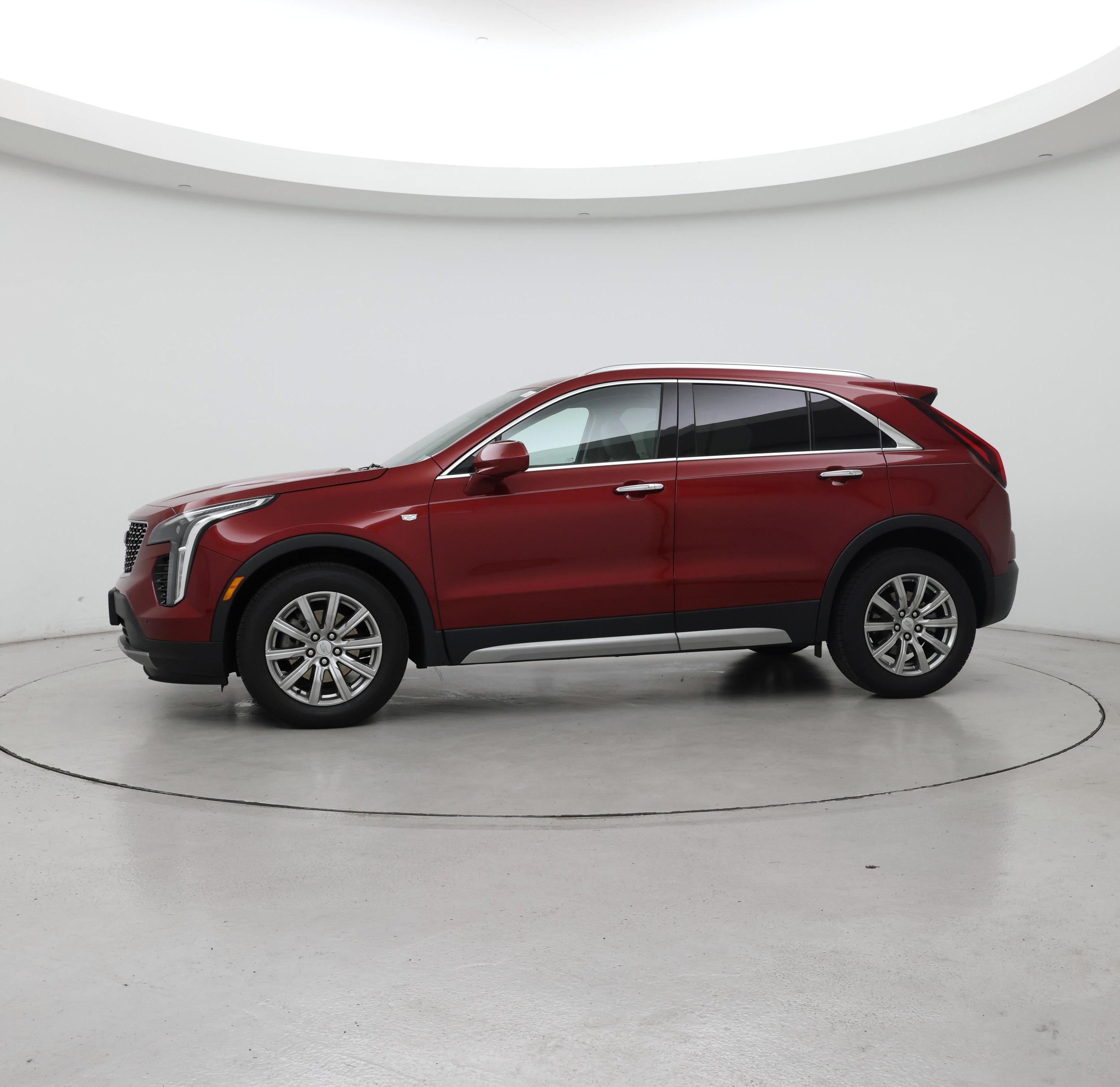 Thumbnail: 2020 Cadillac XT4 - 3