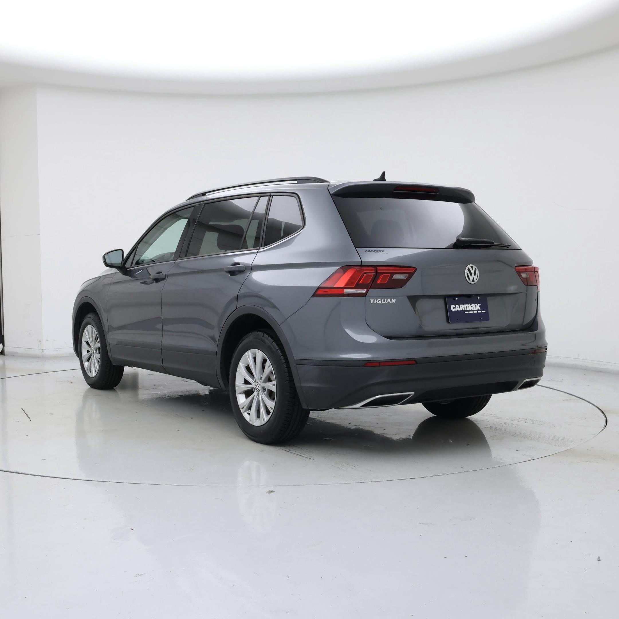 Thumbnail: 2020 Volkswagen Tiguan - 2