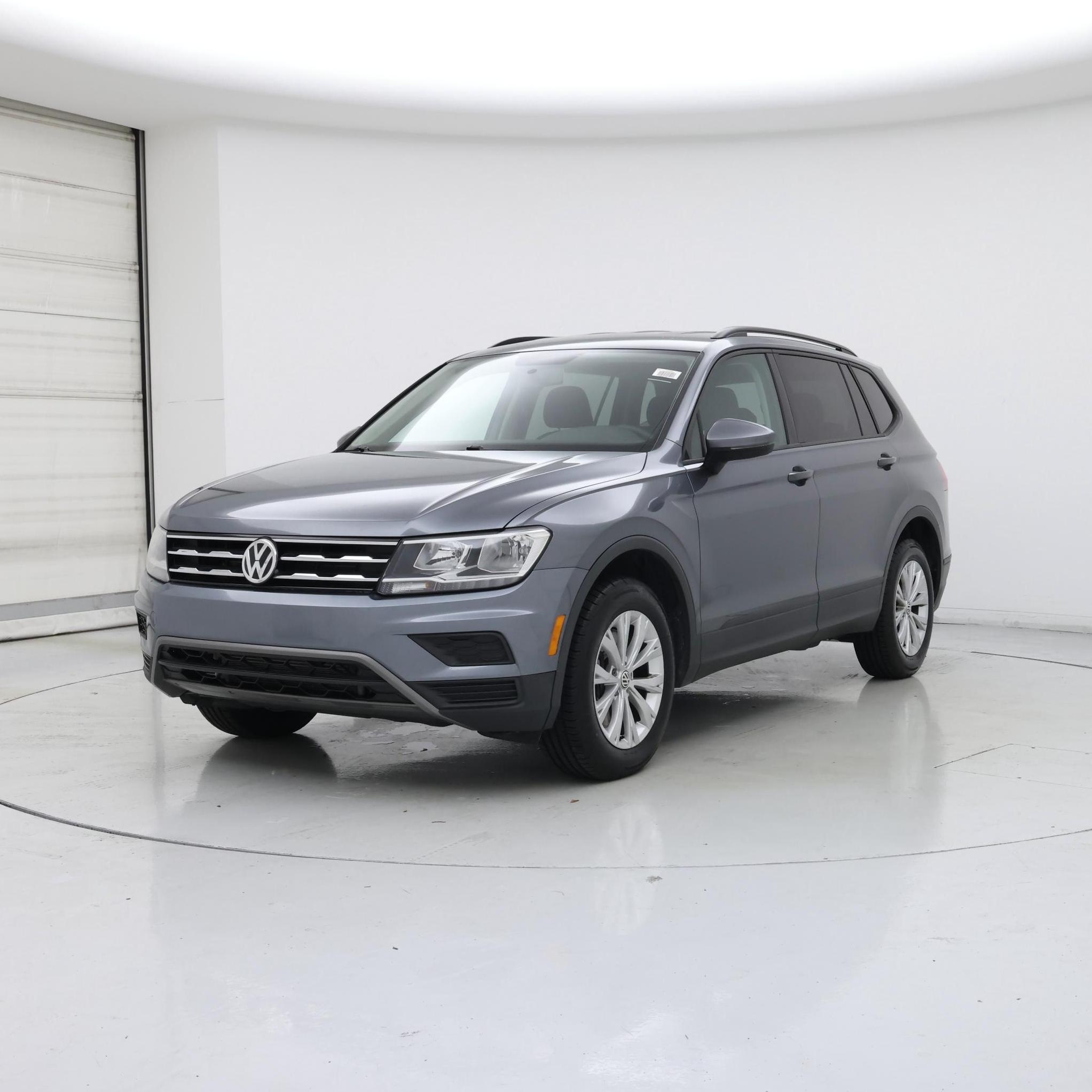 Thumbnail: 2020 Volkswagen Tiguan - 4