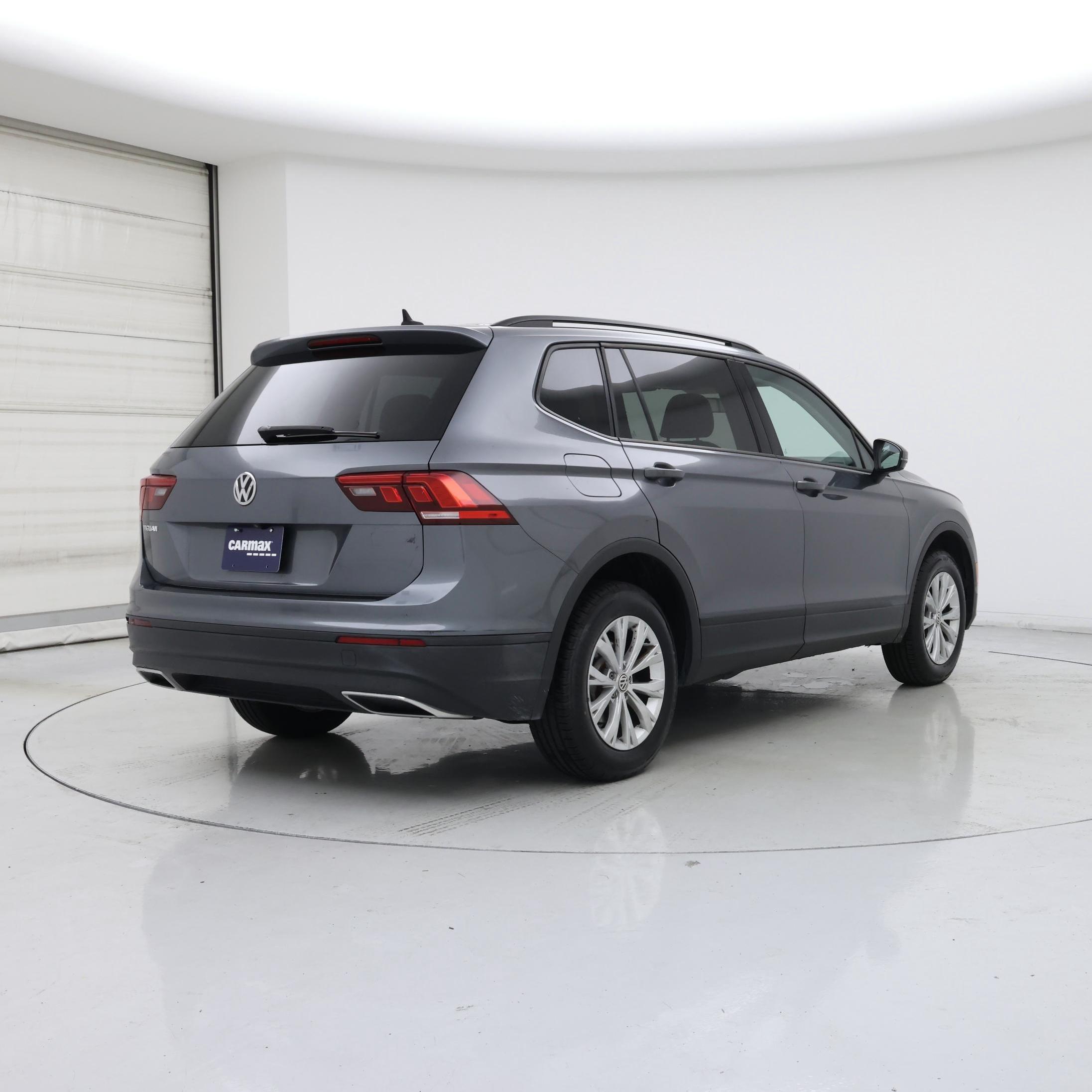 Thumbnail: 2020 Volkswagen Tiguan - 8