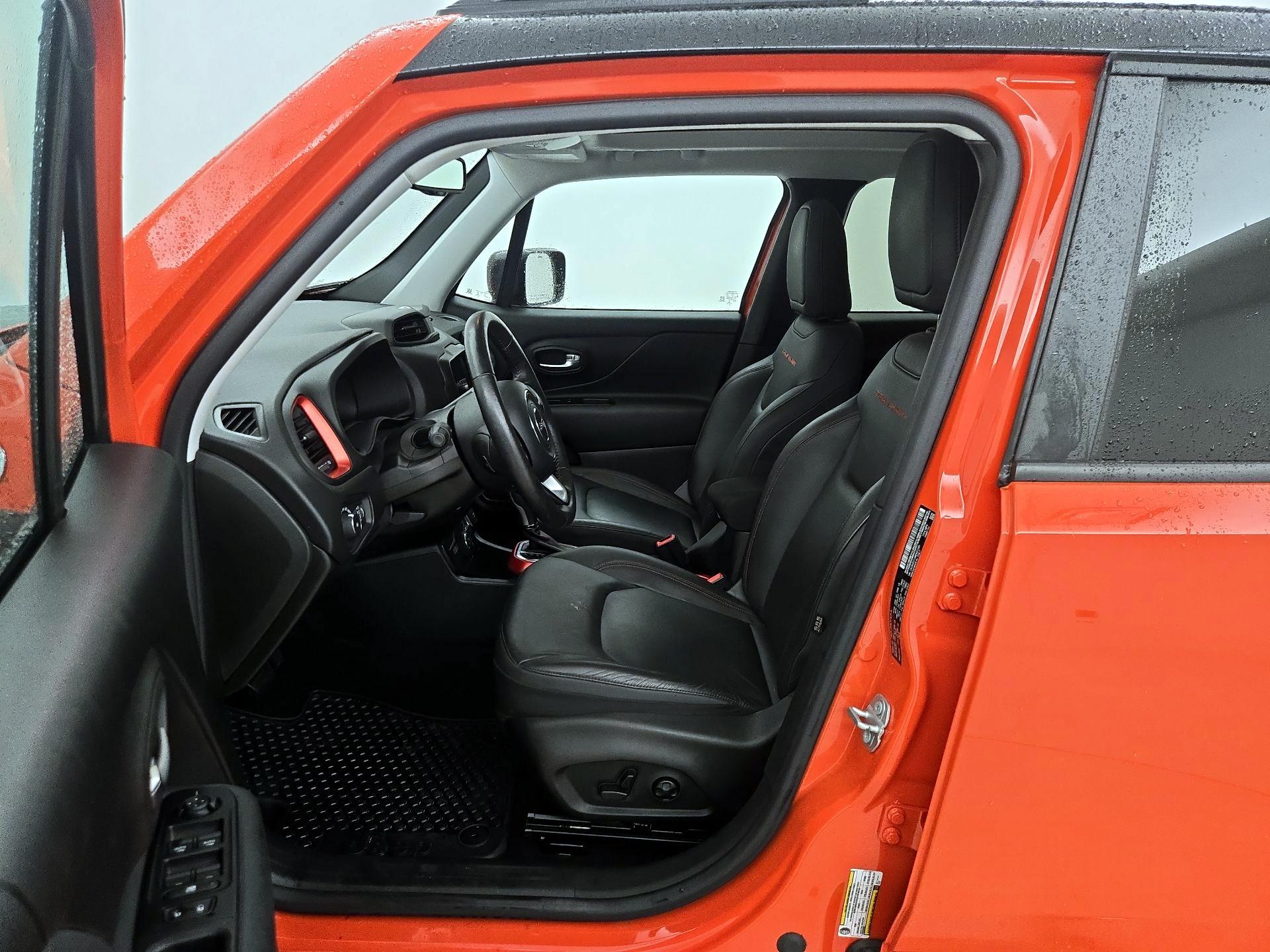 Thumbnail: 2021 Jeep Renegade - 11