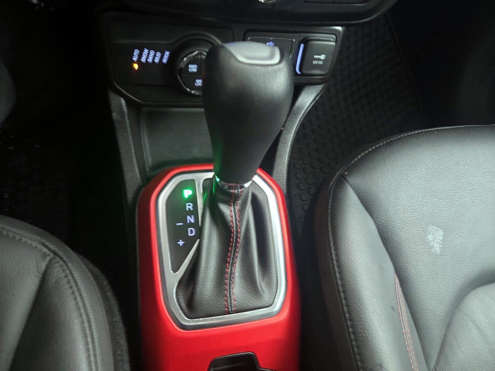Thumbnail: 2021 Jeep Renegade - 18