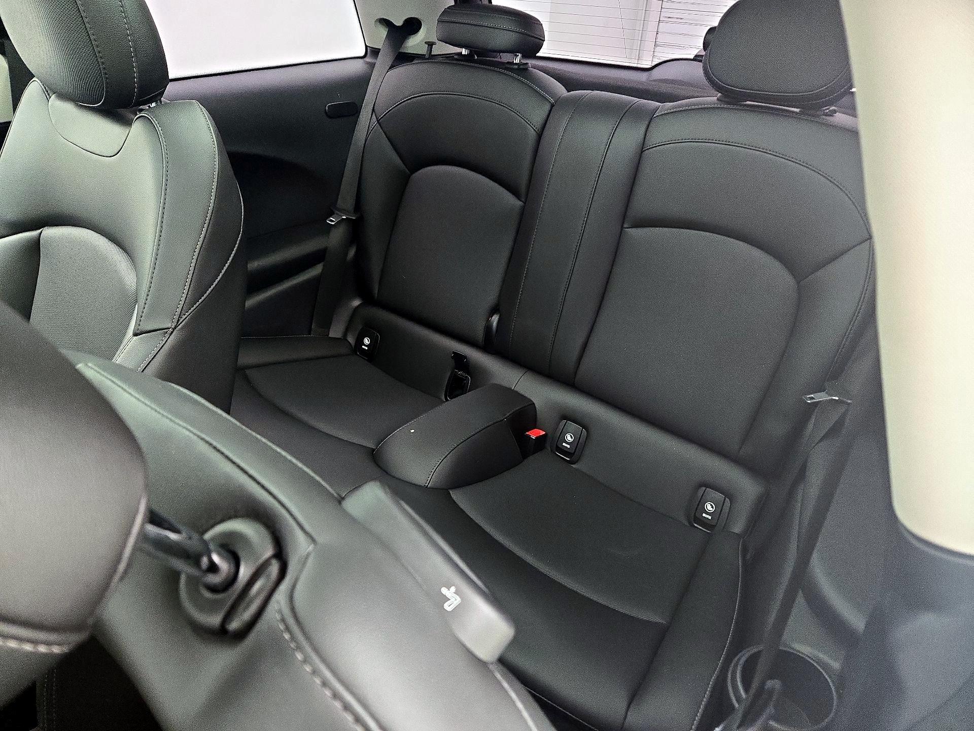 Thumbnail: 2020 MINI Cooper Hardtop - 20