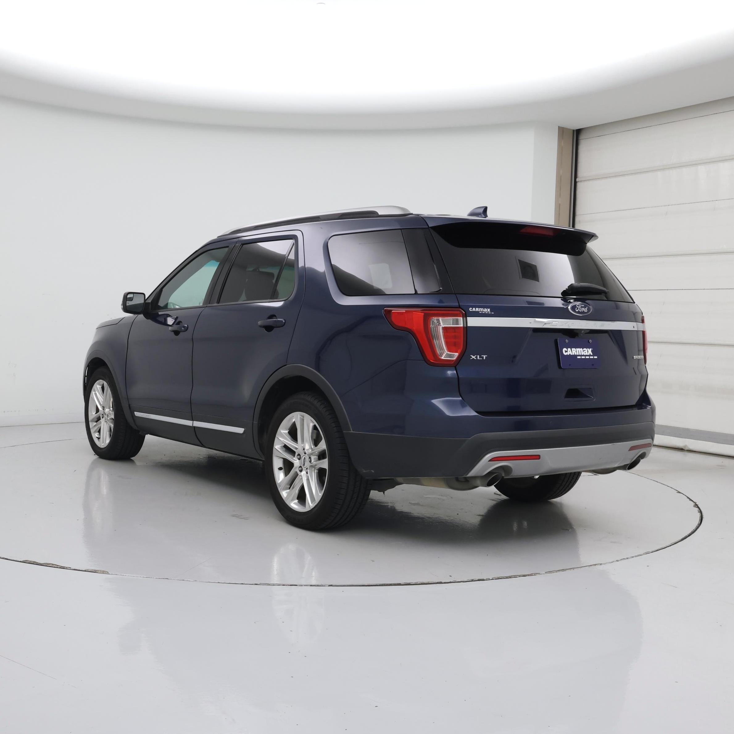 Thumbnail: 2016 Ford Explorer - 2