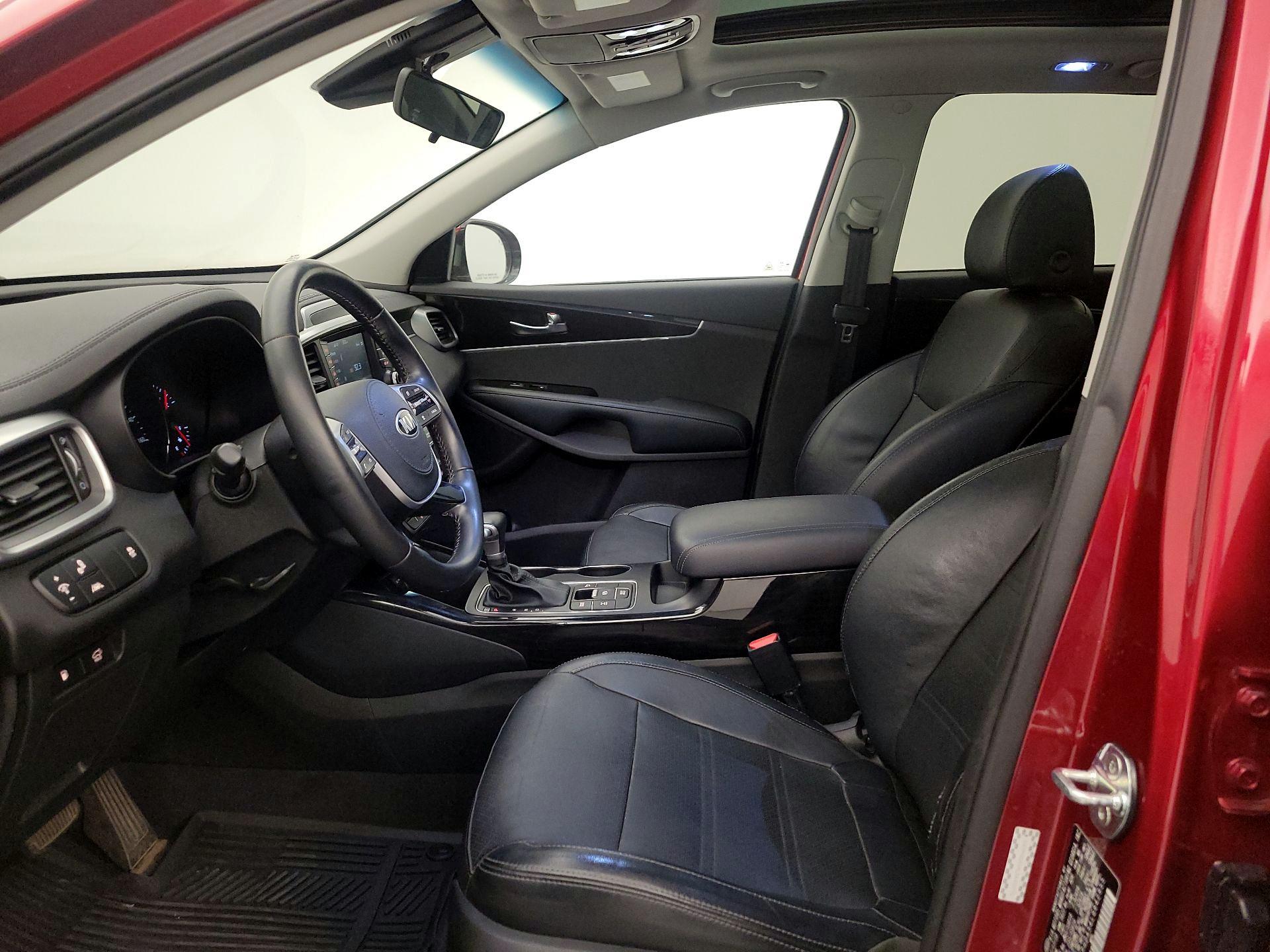 Thumbnail: 2020 Kia Sorento - 11