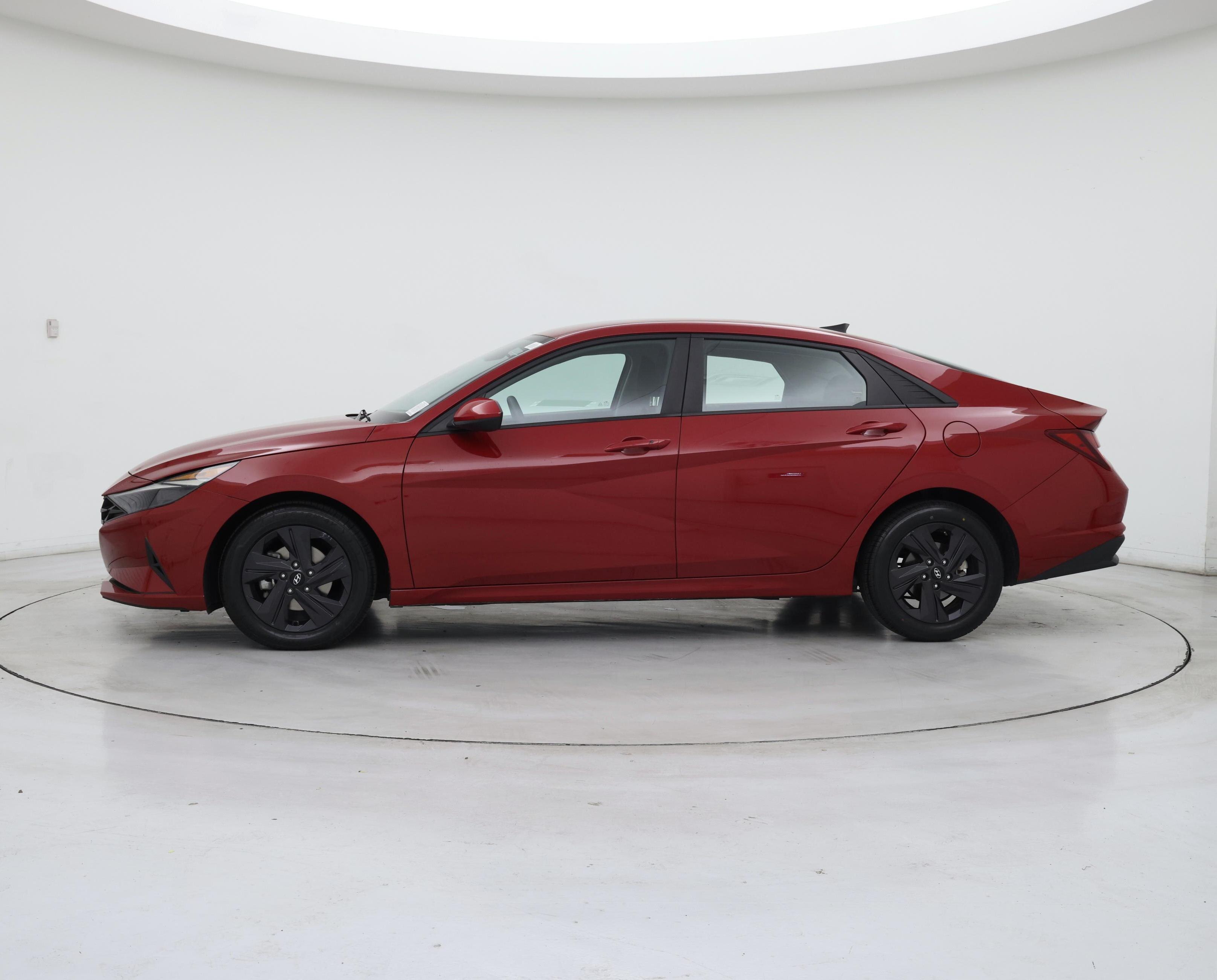 Thumbnail: 2022 Hyundai Elantra - 3