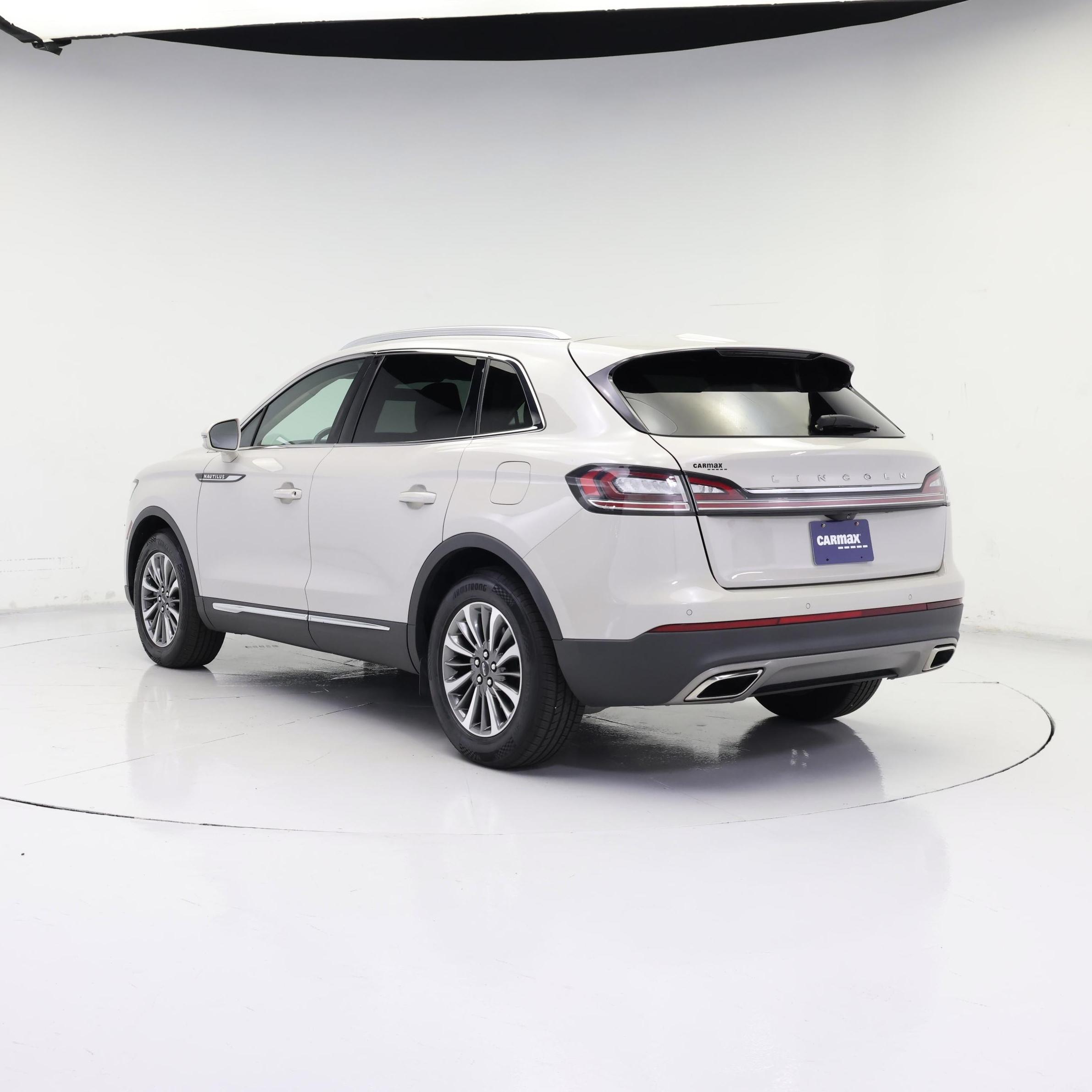 Thumbnail: 2022 Lincoln Nautilus - 2