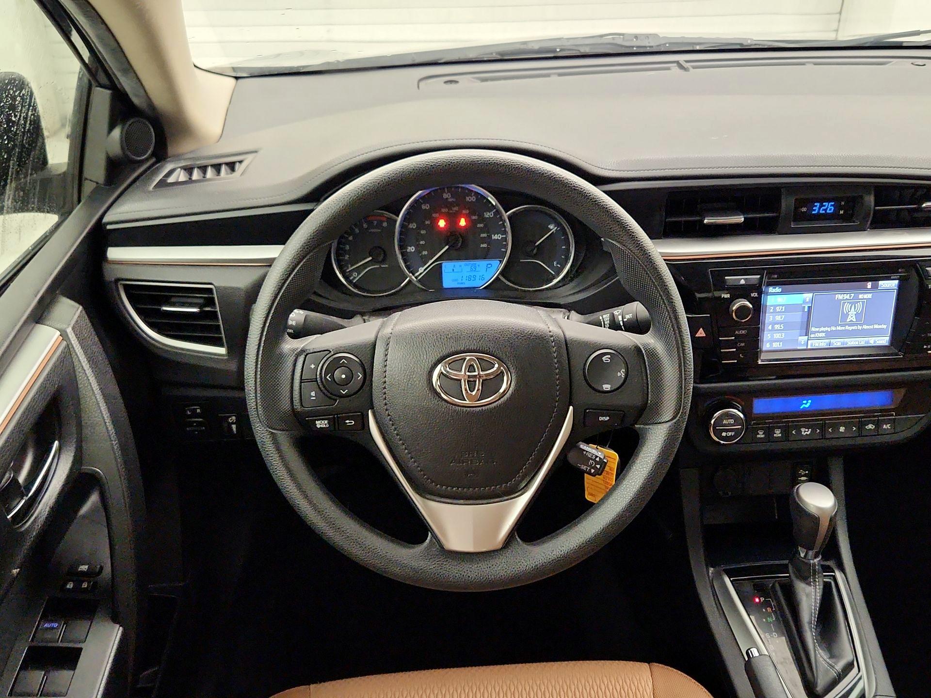 Thumbnail: 2016 Toyota Corolla - 10