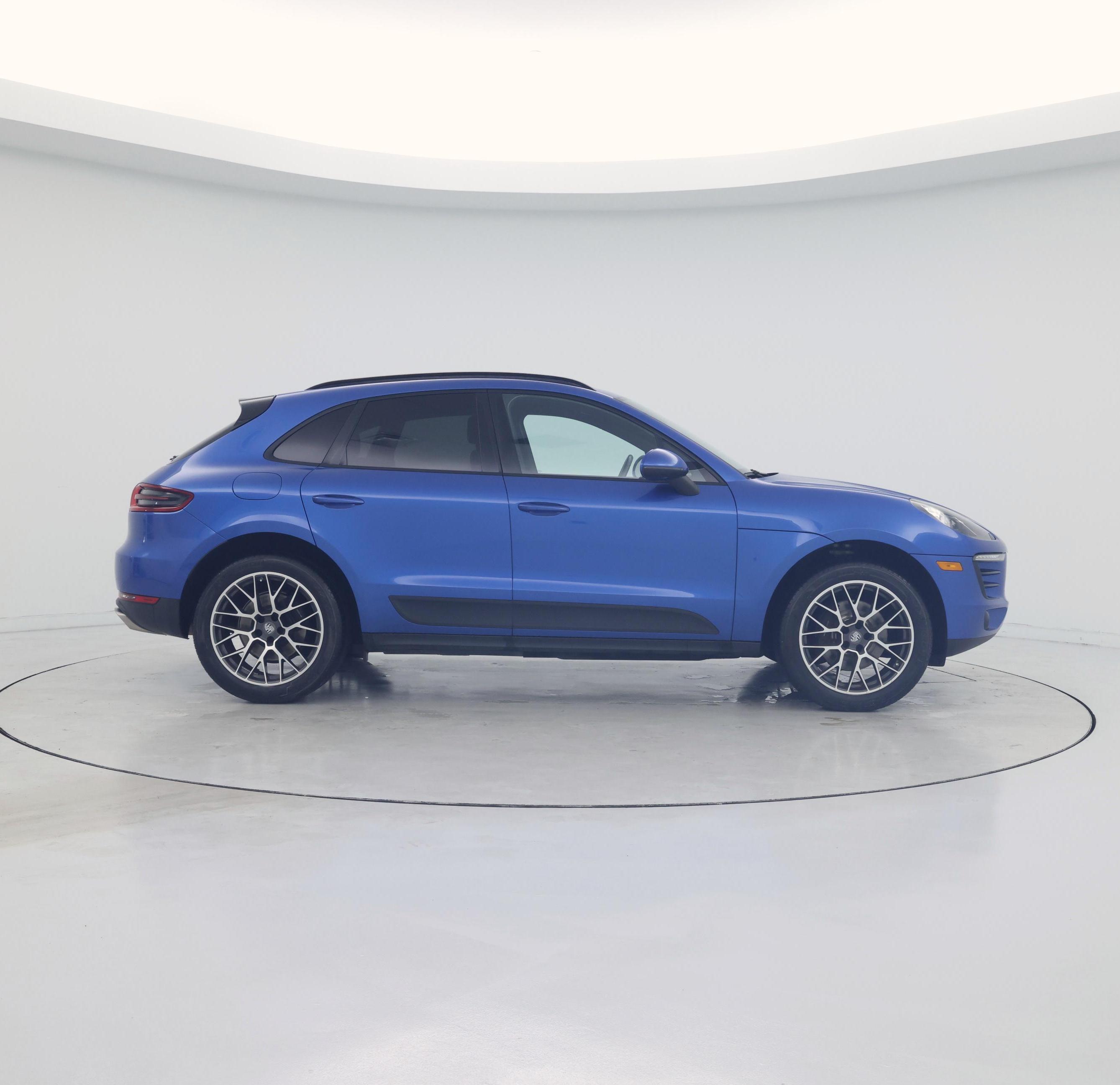 Thumbnail: 2017 Porsche Macan - 7
