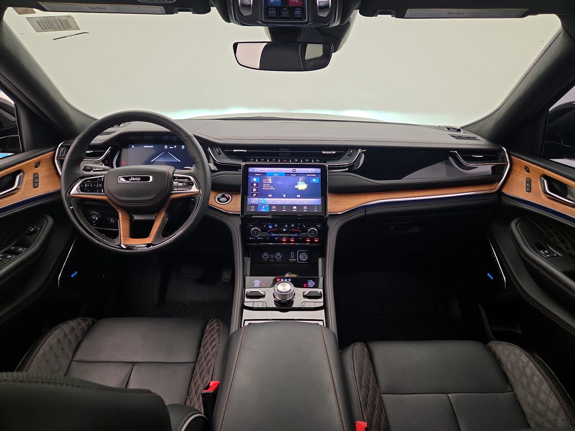 Thumbnail: 2025 Jeep Grand Cherokee - 9