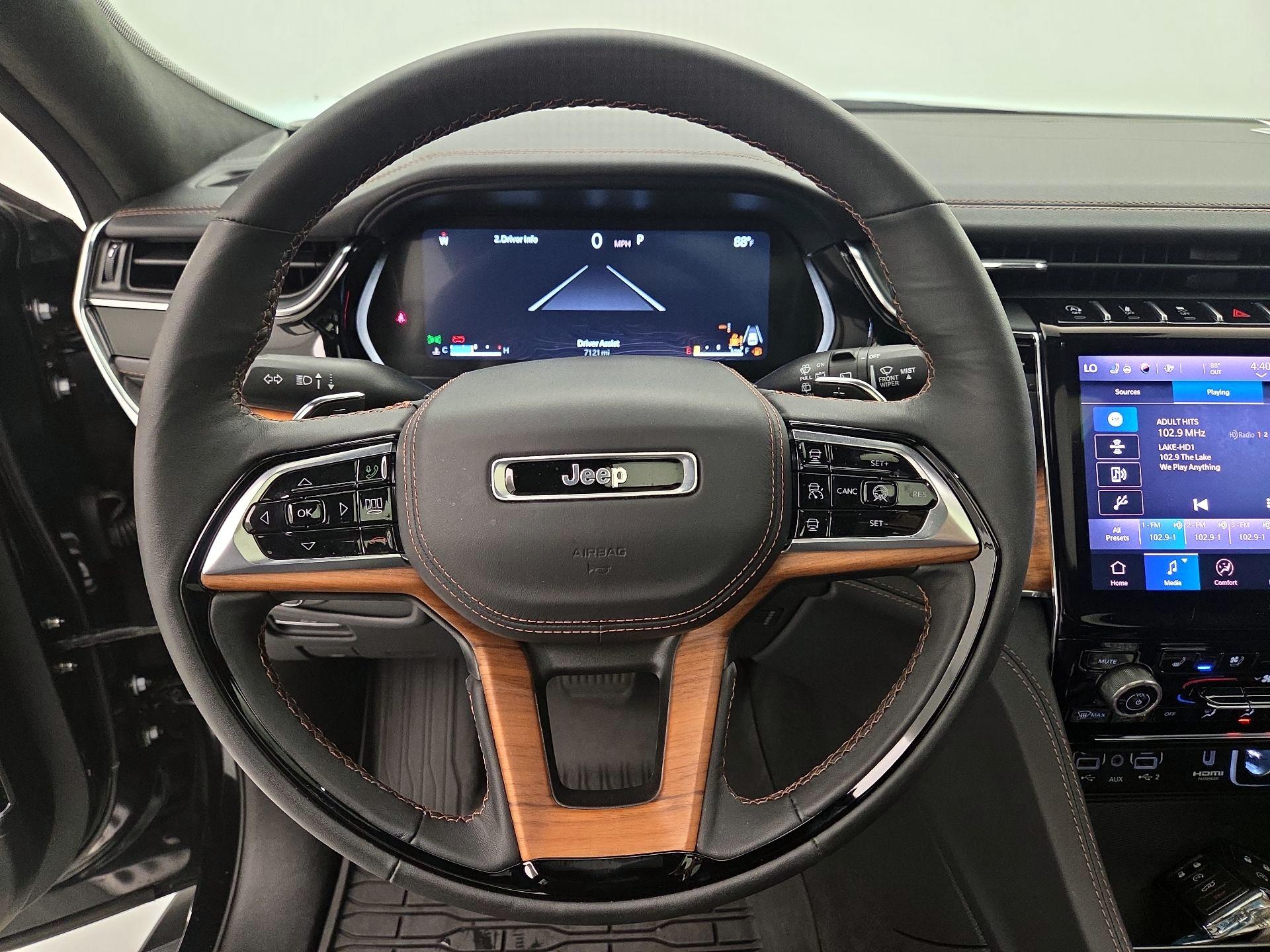 Thumbnail: 2025 Jeep Grand Cherokee - 10