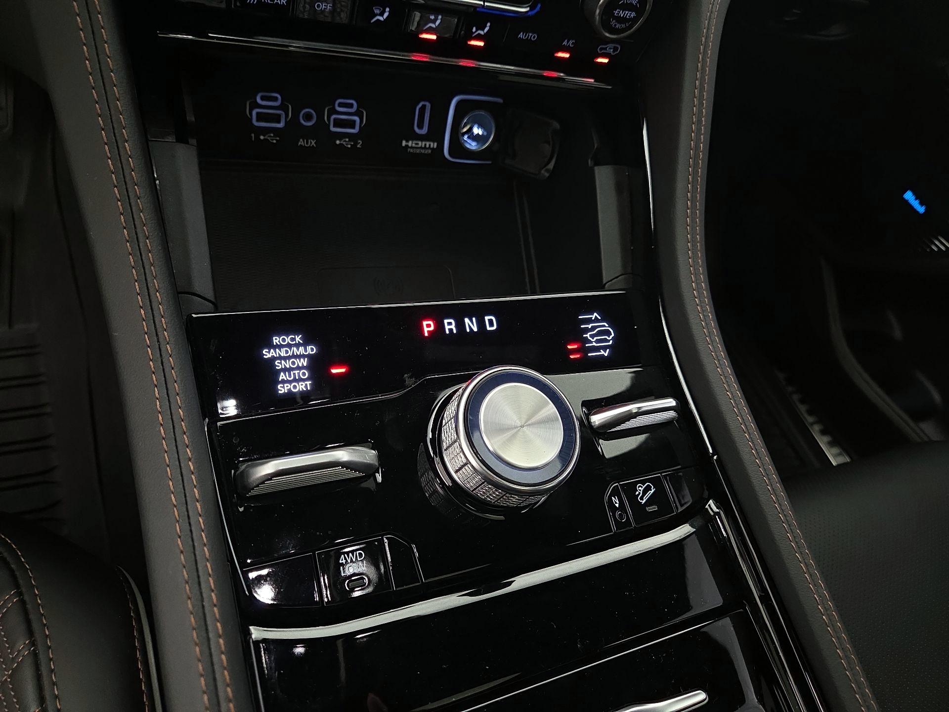 Thumbnail: 2025 Jeep Grand Cherokee - 17