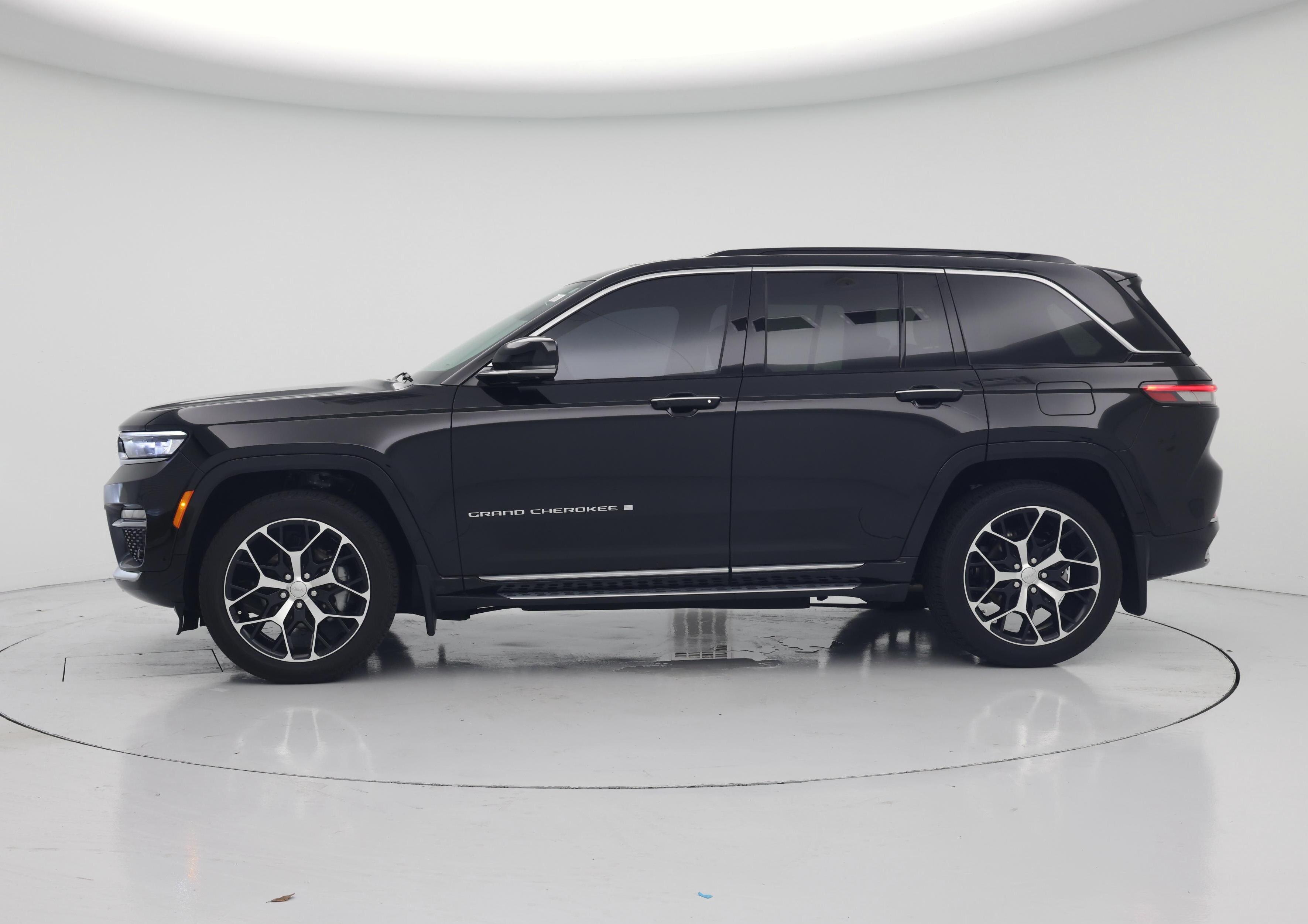 Thumbnail: 2025 Jeep Grand Cherokee - 3