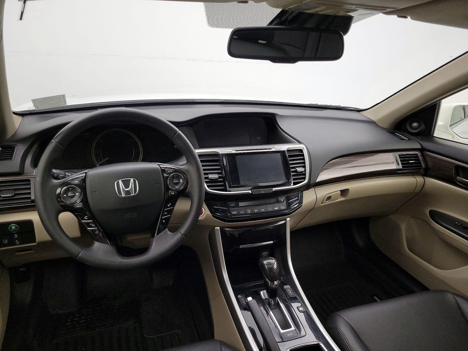 2017 Honda Accord Hybrid EX-L - Photo 10