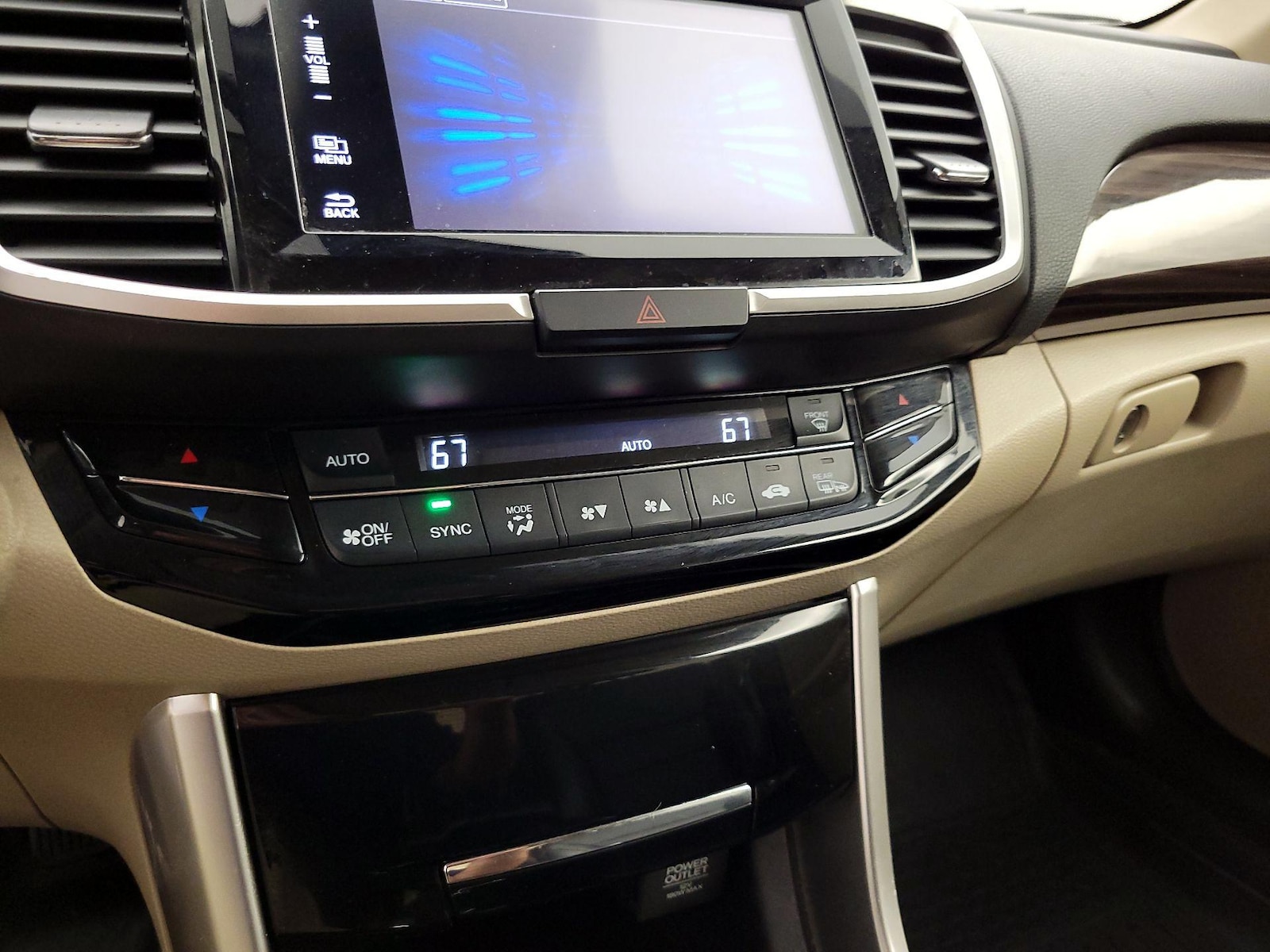 2017 Honda Accord Hybrid EX-L - Photo 17