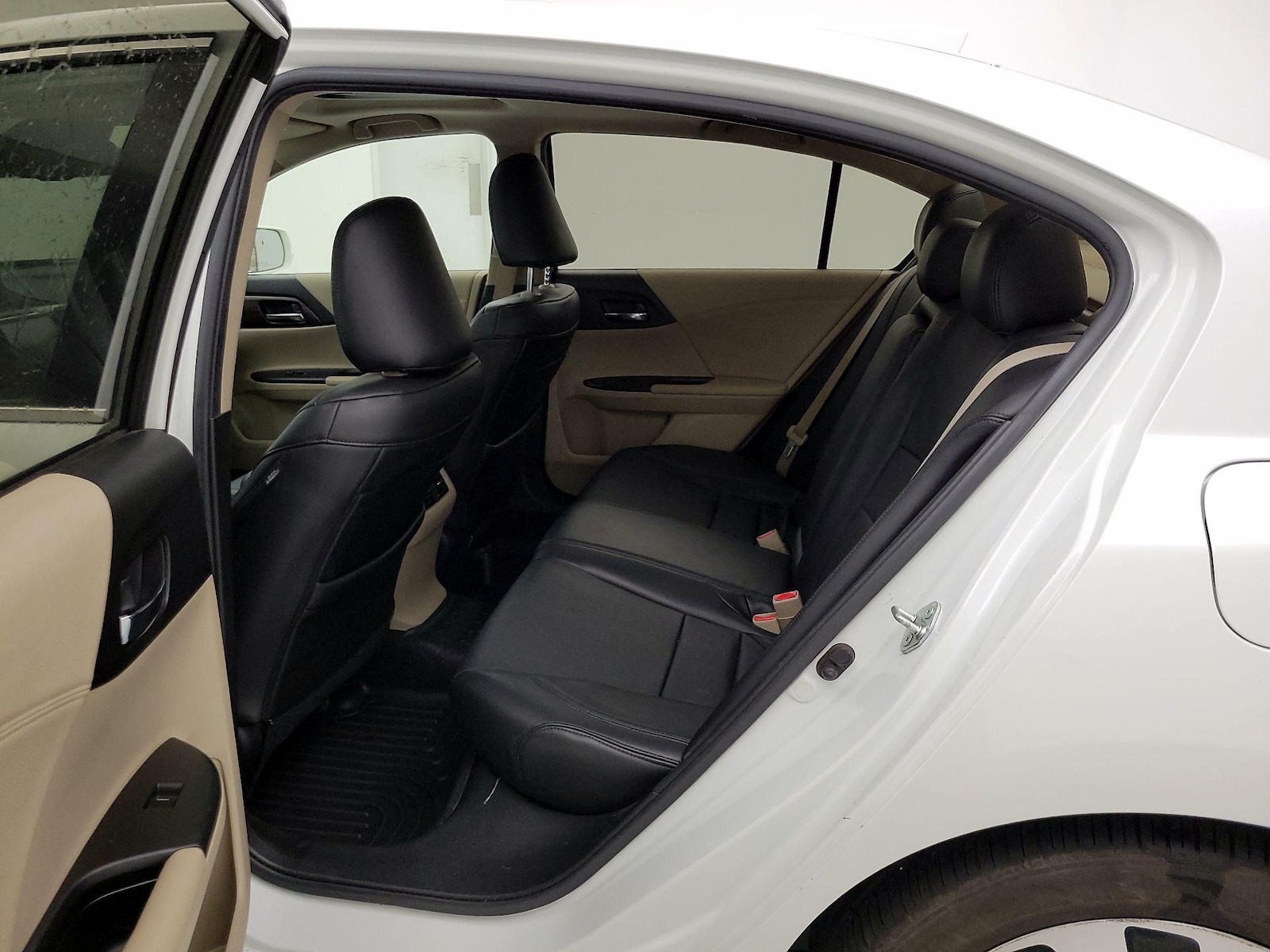 2017 Honda Accord Hybrid EX-L - Photo 20