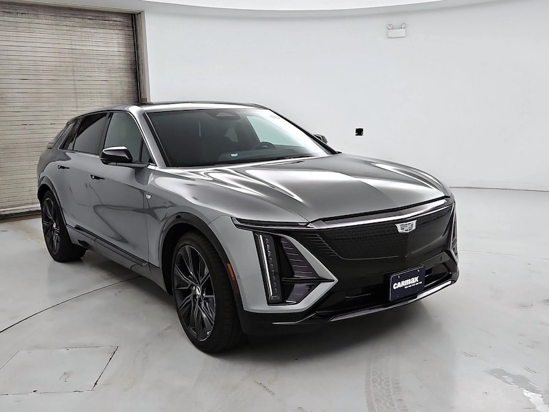 2024 Cadillac Lyriq Sport 3 -
                  Tinley Park, IL