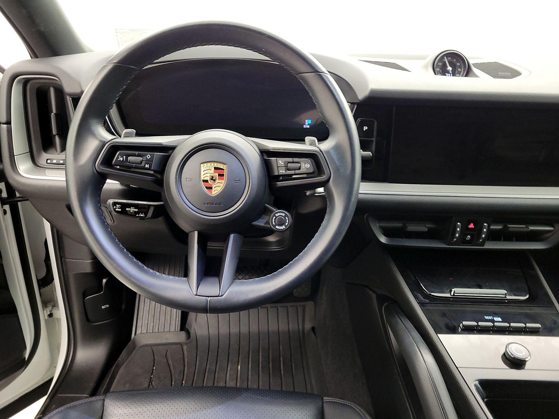 Thumbnail: 2024 Porsche Cayenne - 10