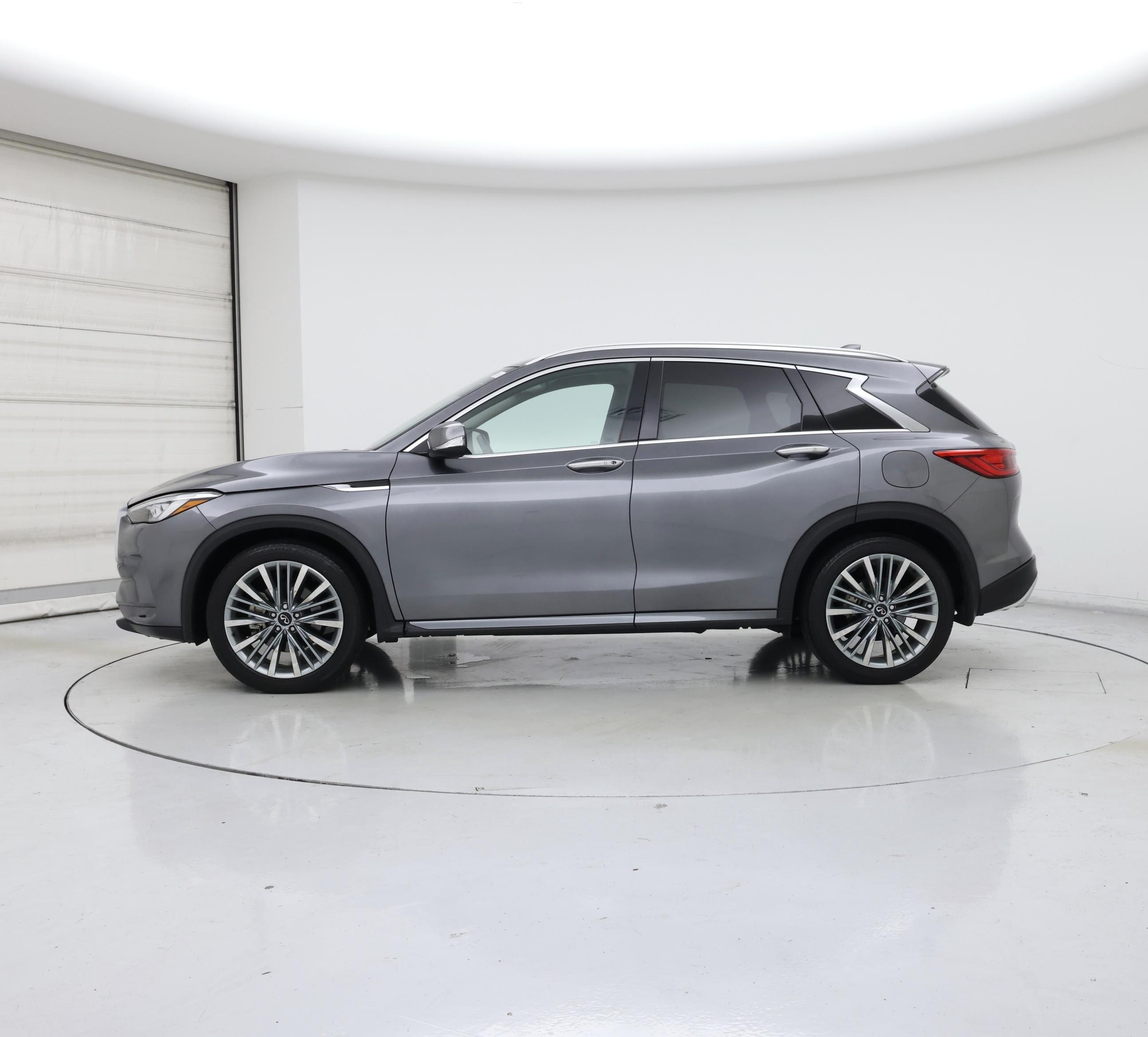 Thumbnail: 2024 INFINITI QX50 - 3