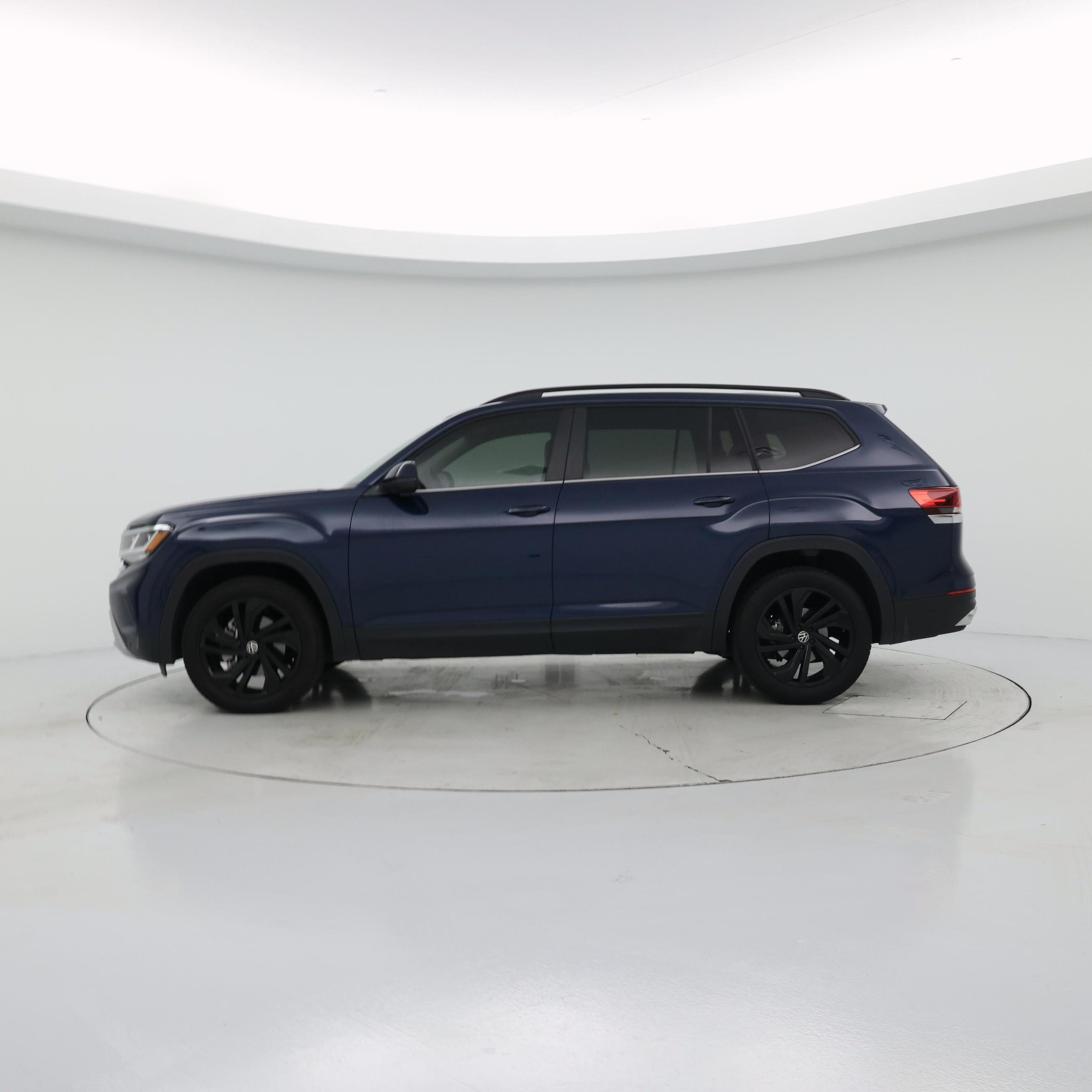 Thumbnail: 2023 Volkswagen Atlas - 3
