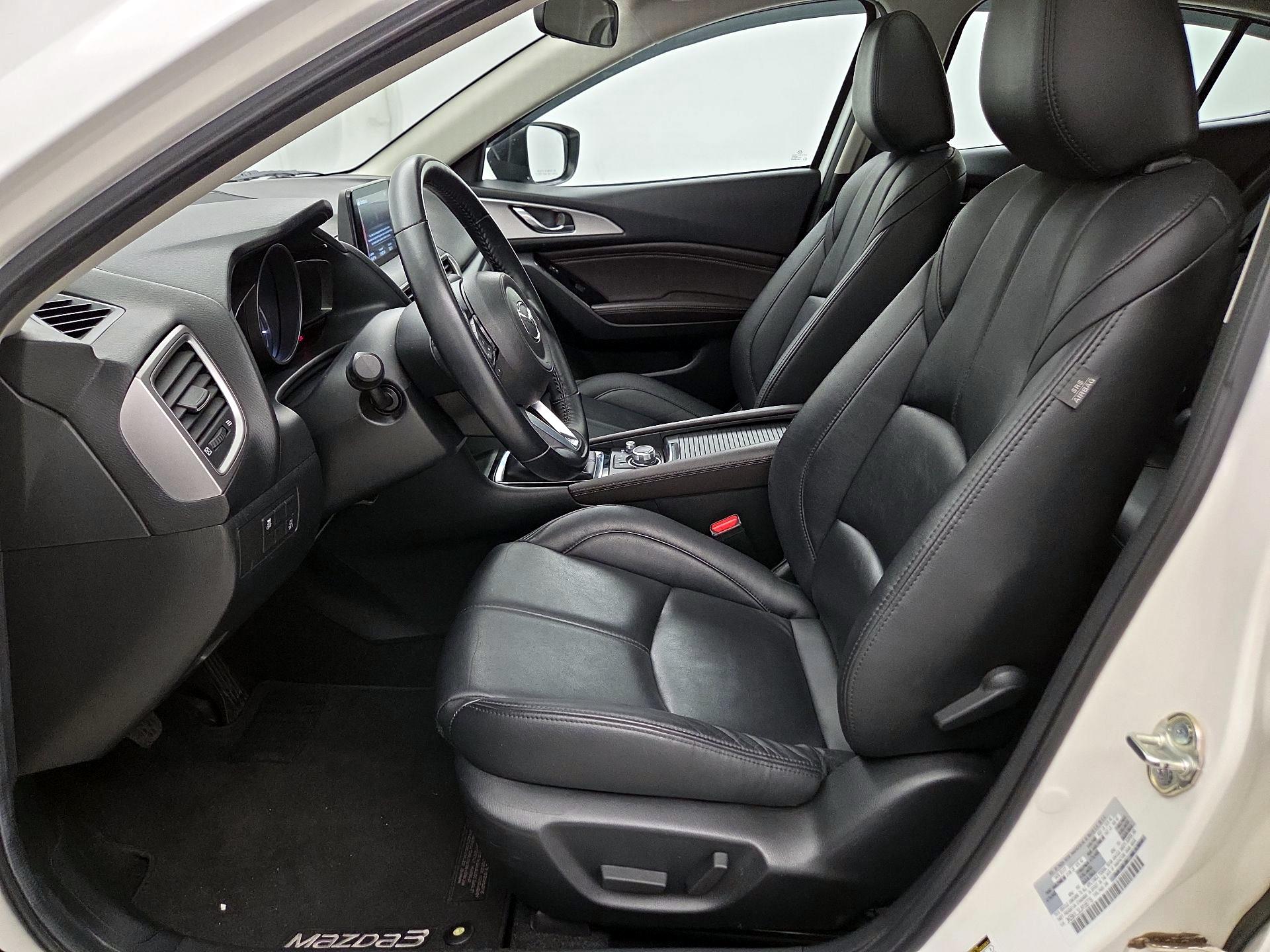 Thumbnail: 2018 Mazda Mazda3 - 11