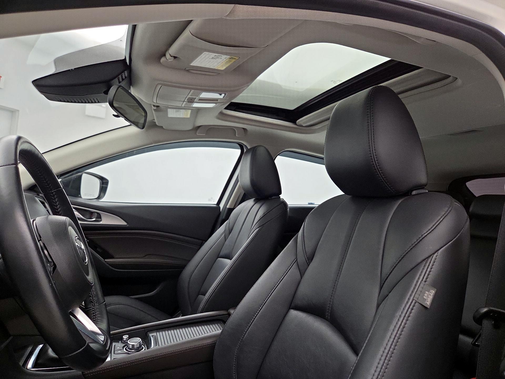 Thumbnail: 2018 Mazda Mazda3 - 19