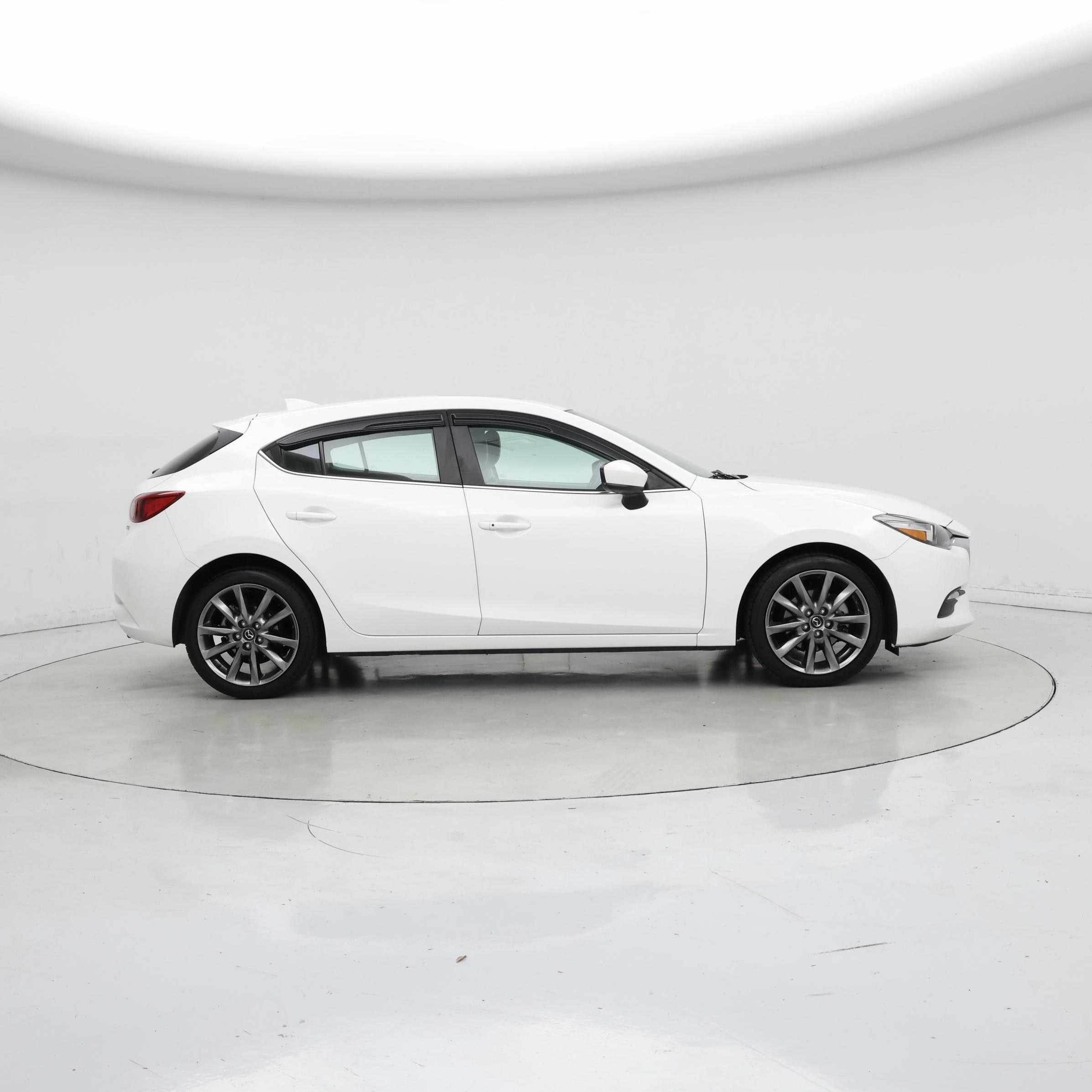 Thumbnail: 2018 Mazda Mazda3 - 7