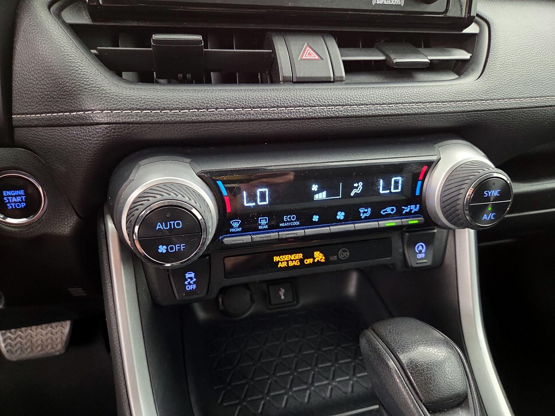 Thumbnail: 2021 Toyota RAV4 - 16