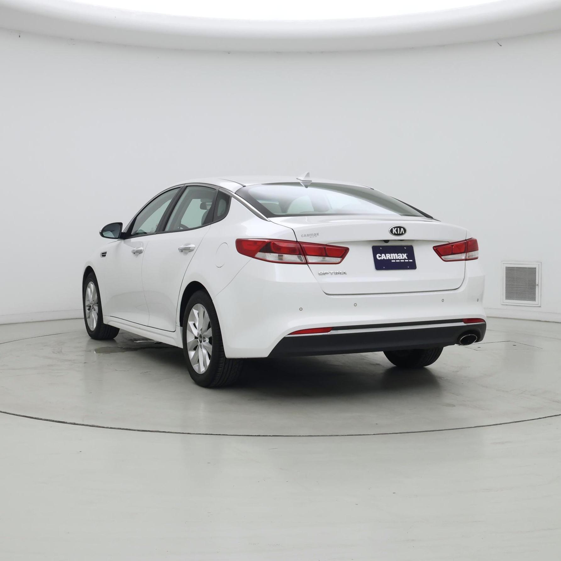 Thumbnail: 2018 Kia Optima - 2