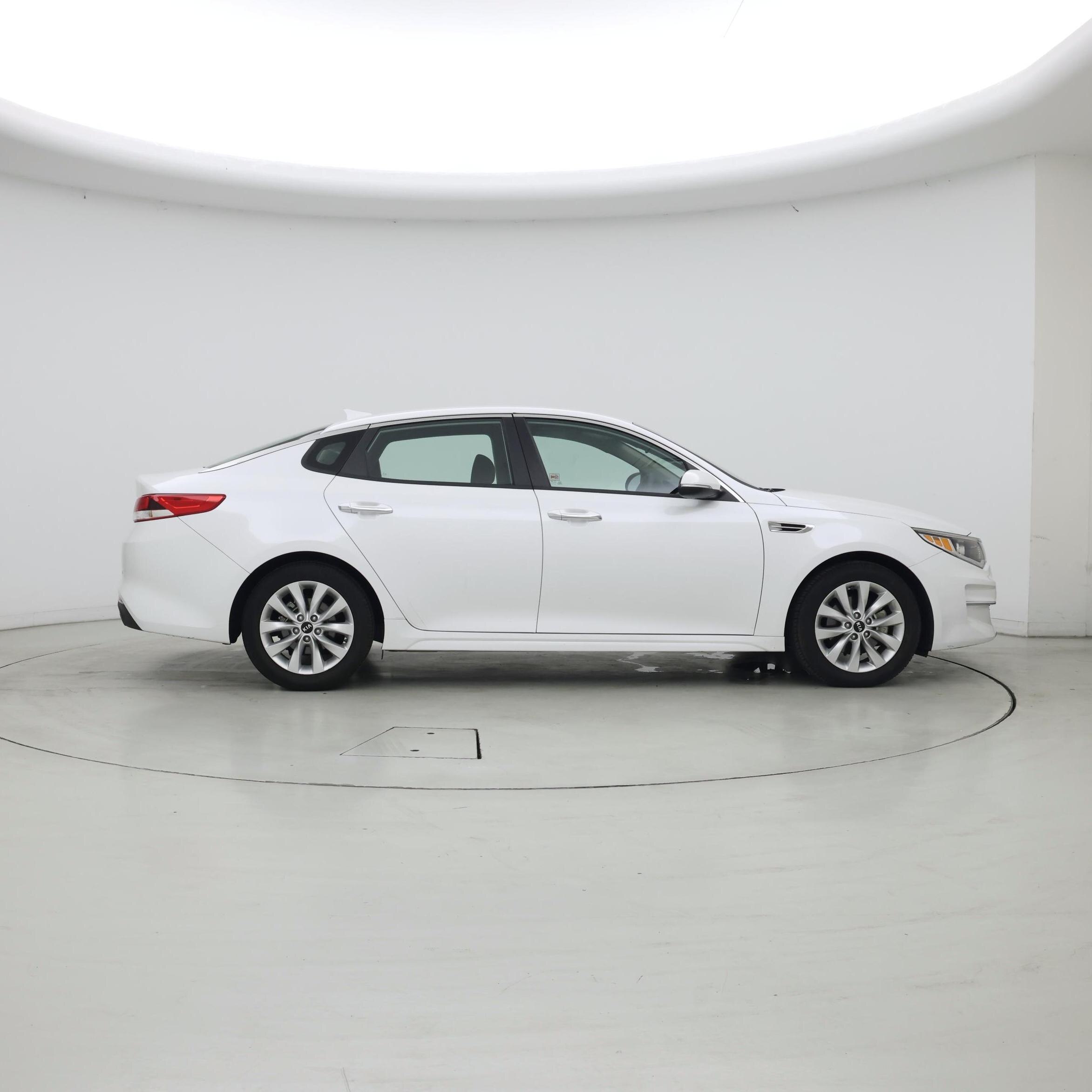Thumbnail: 2018 Kia Optima - 7