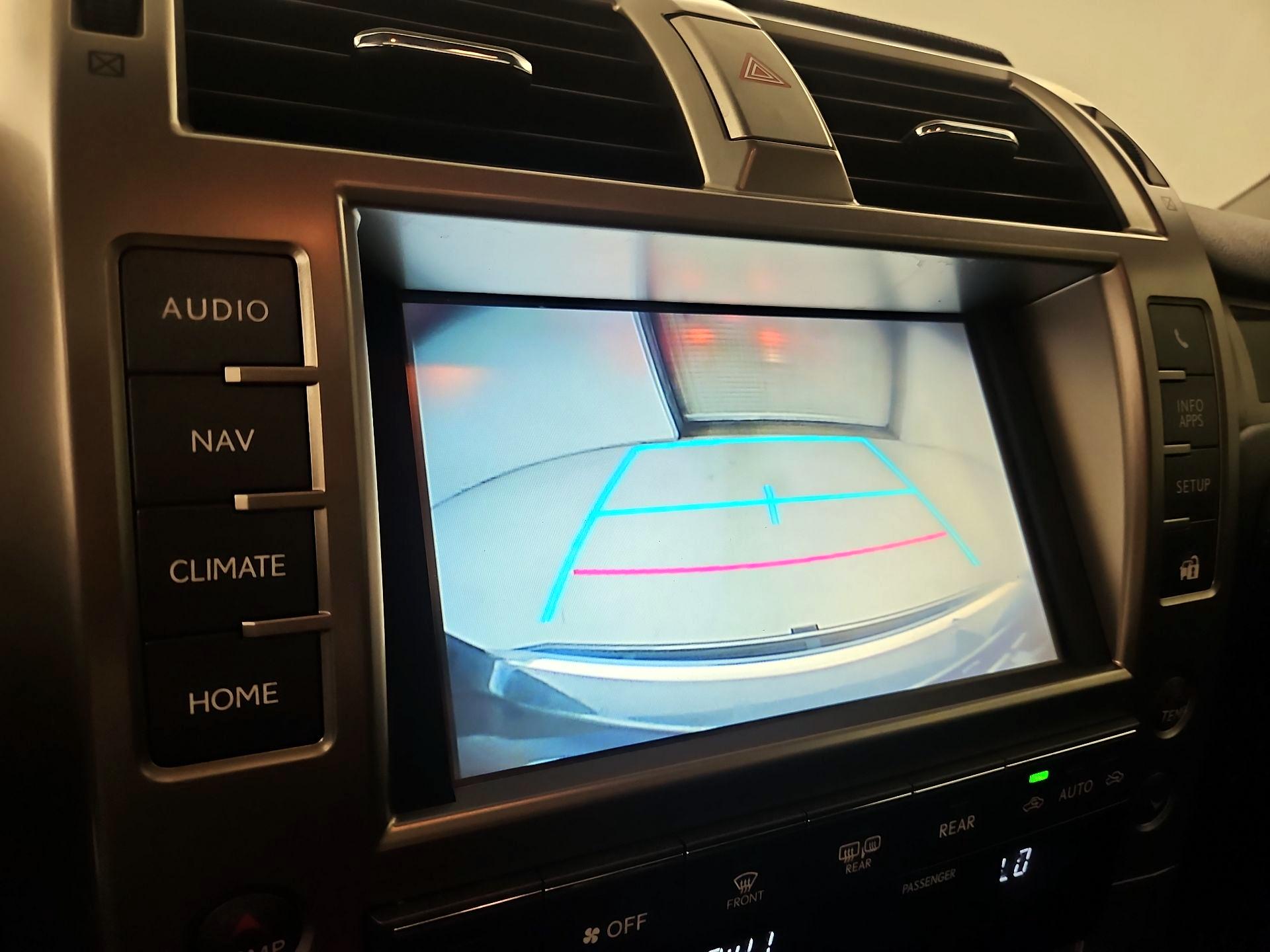 Thumbnail: 2016 Lexus GX - 13