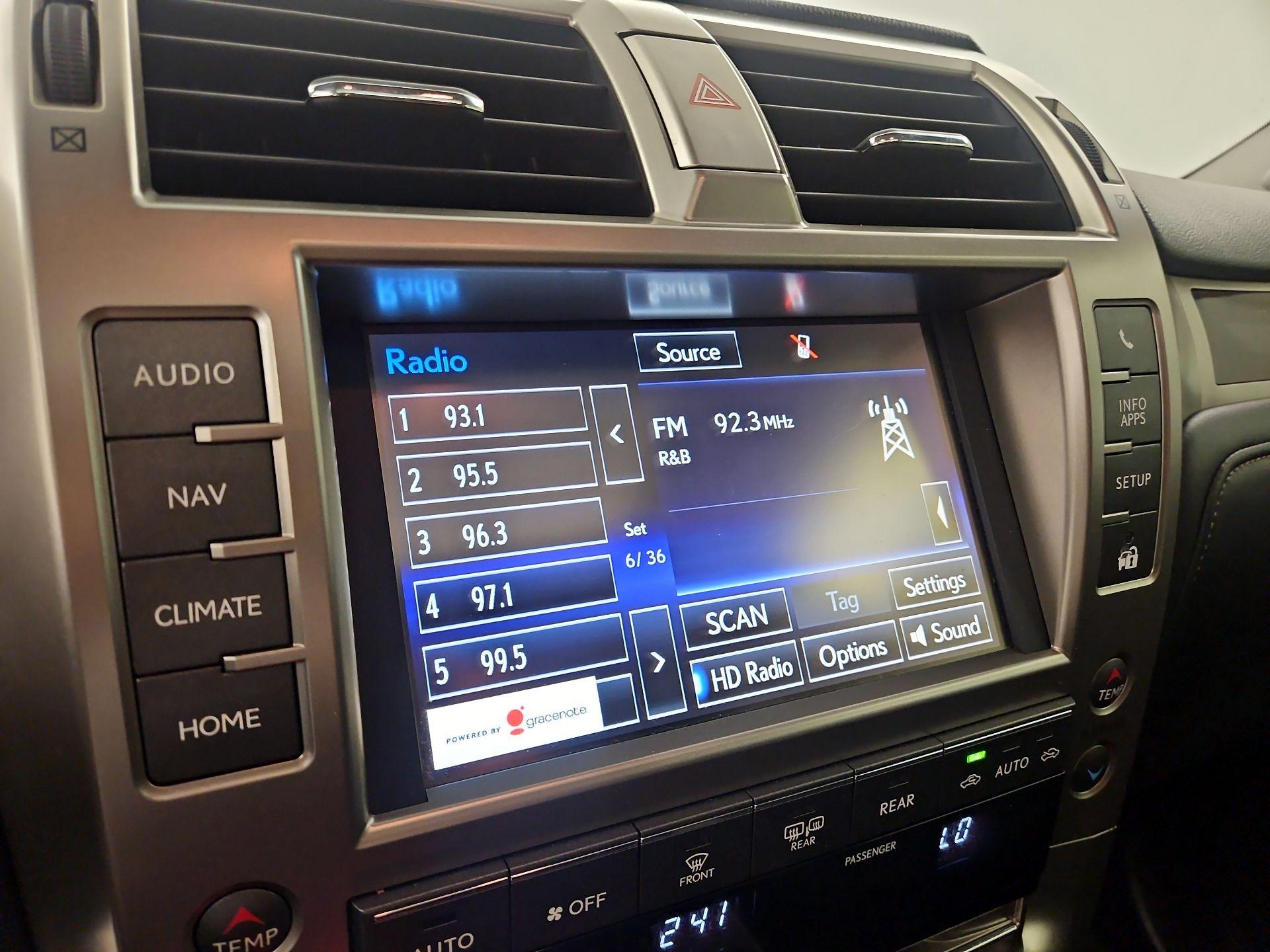 Thumbnail: 2016 Lexus GX - 14
