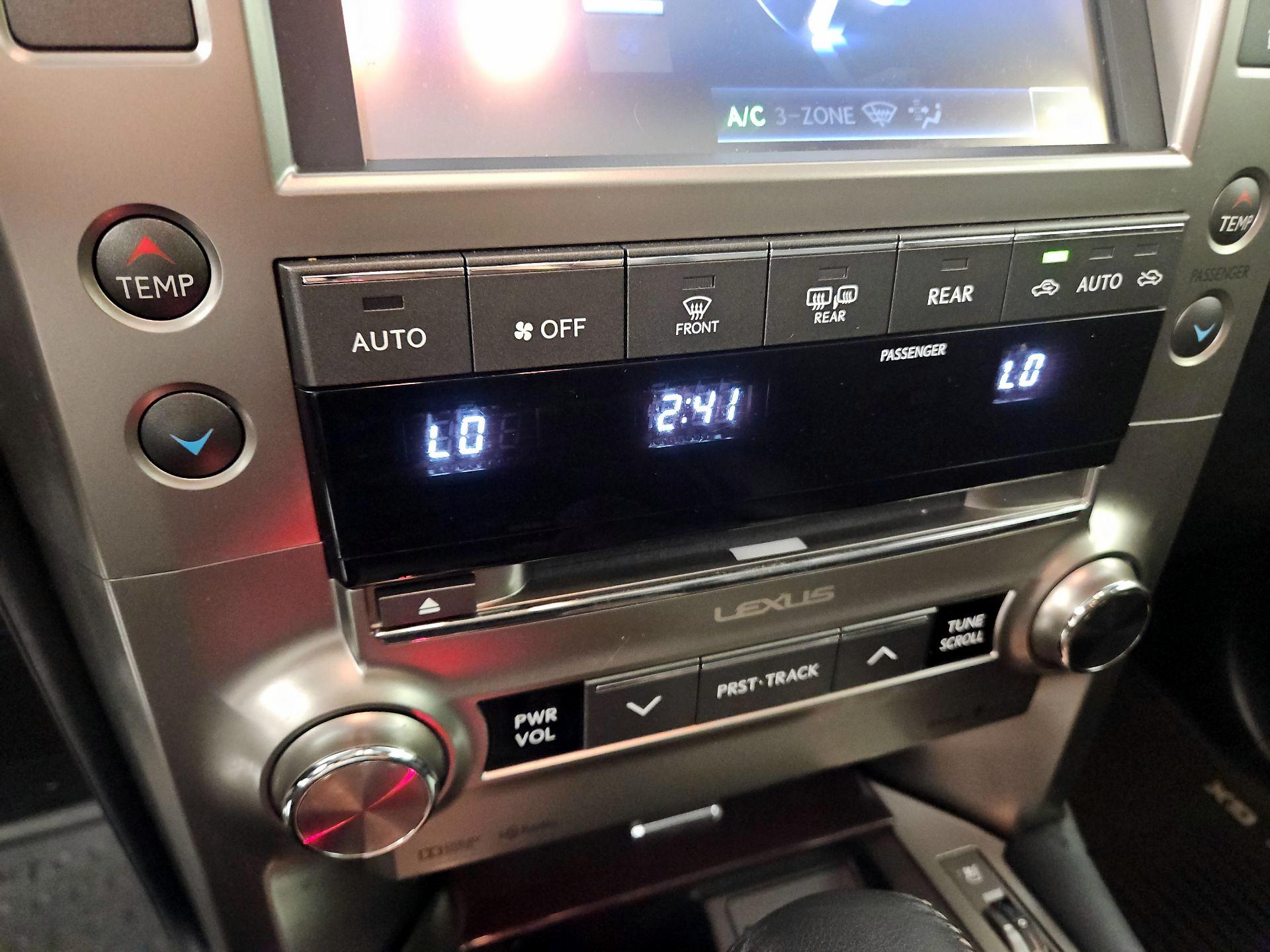Thumbnail: 2016 Lexus GX - 15