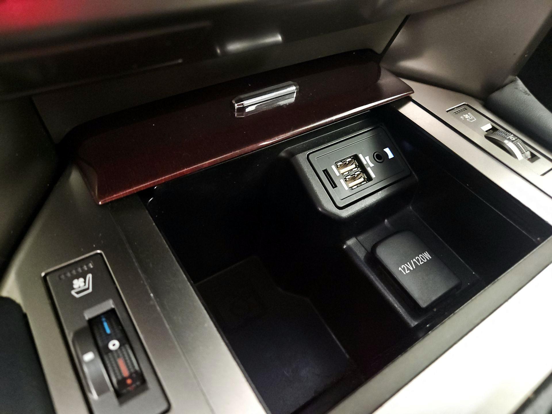 Thumbnail: 2016 Lexus GX - 17