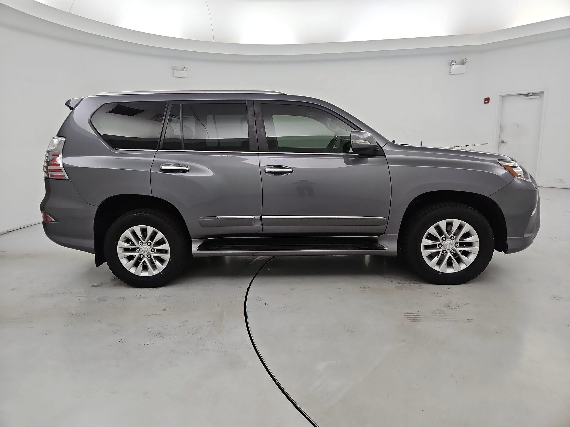 Thumbnail: 2016 Lexus GX - 4
