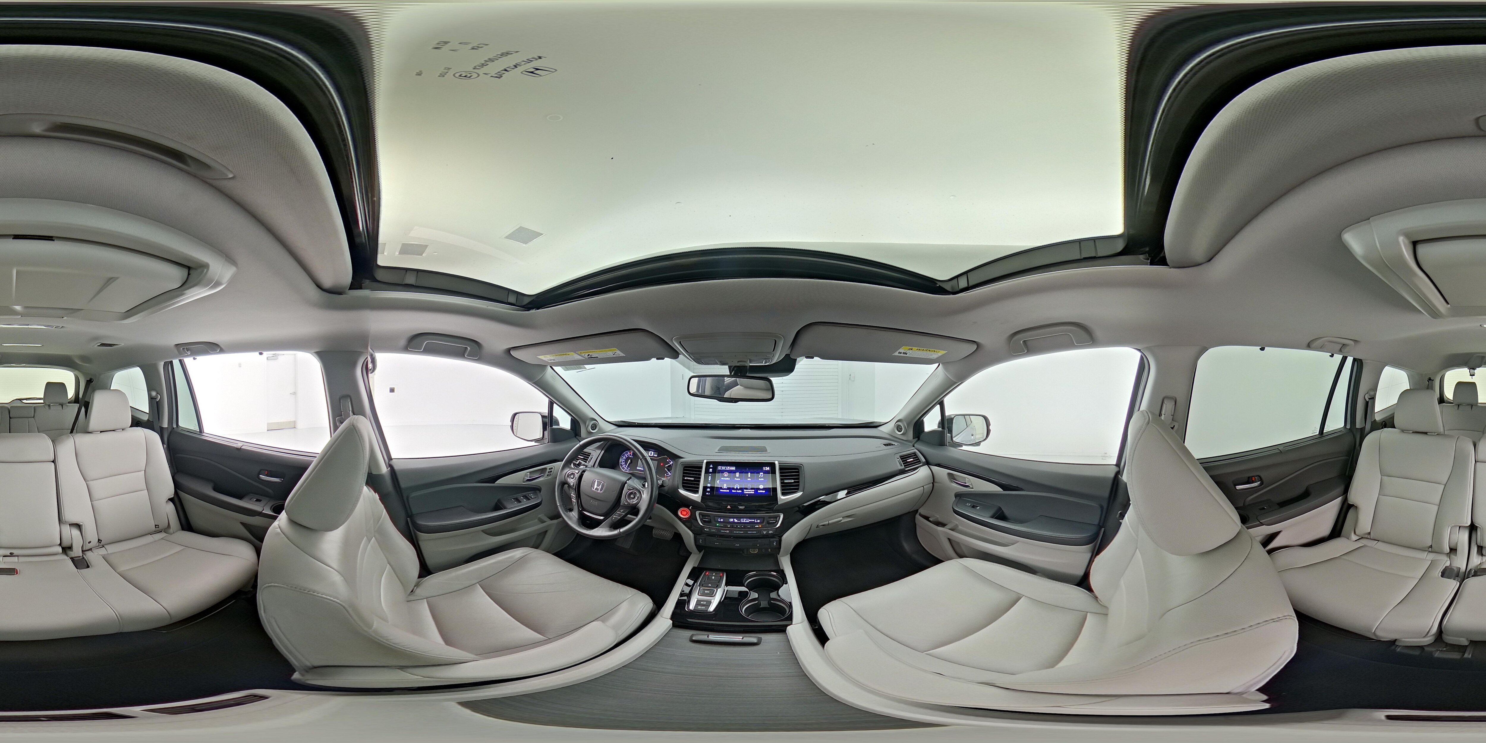 2017 Honda Pilot Touring - Photo 28